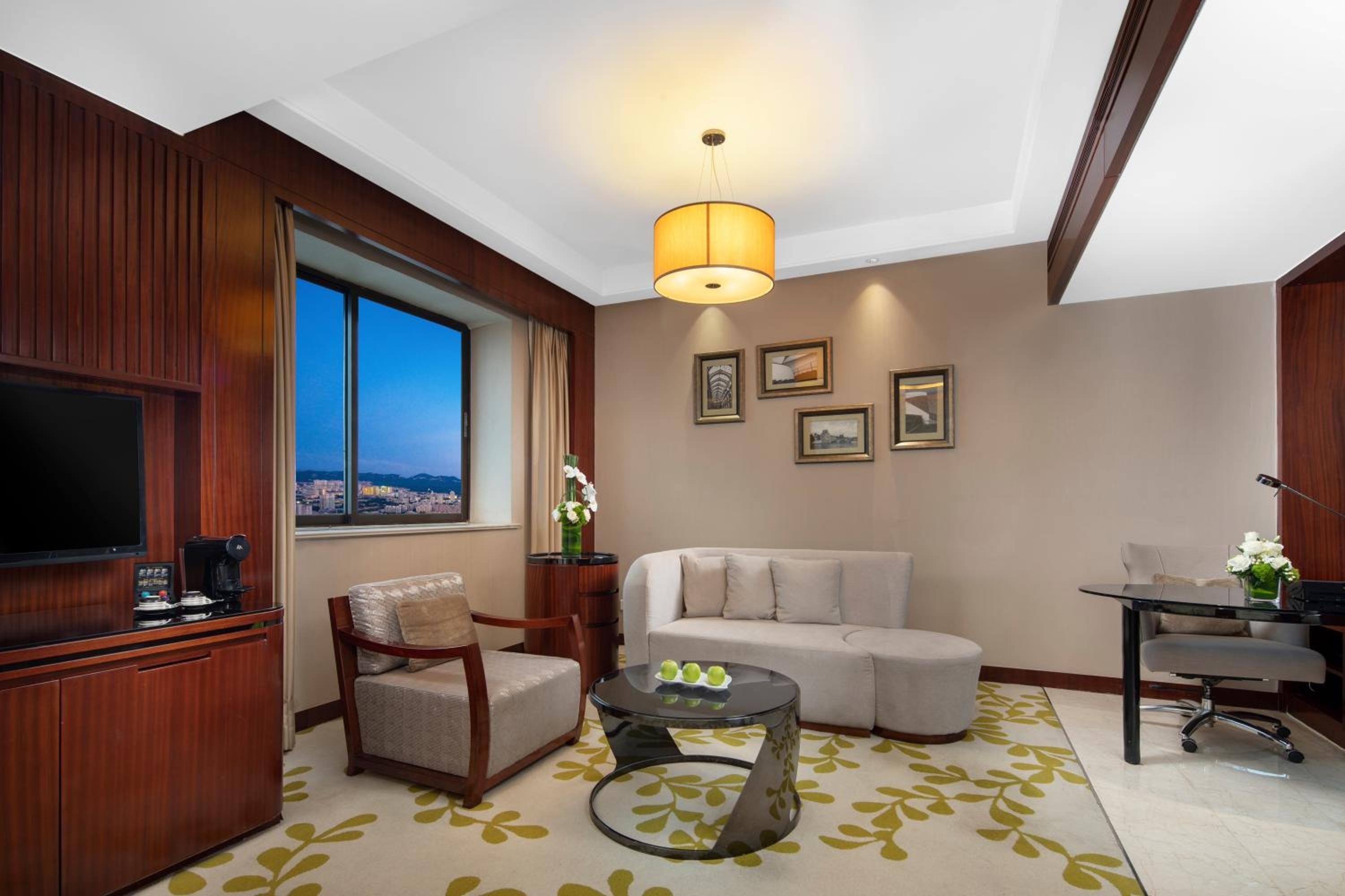 Luxury Room King - Photo 1
