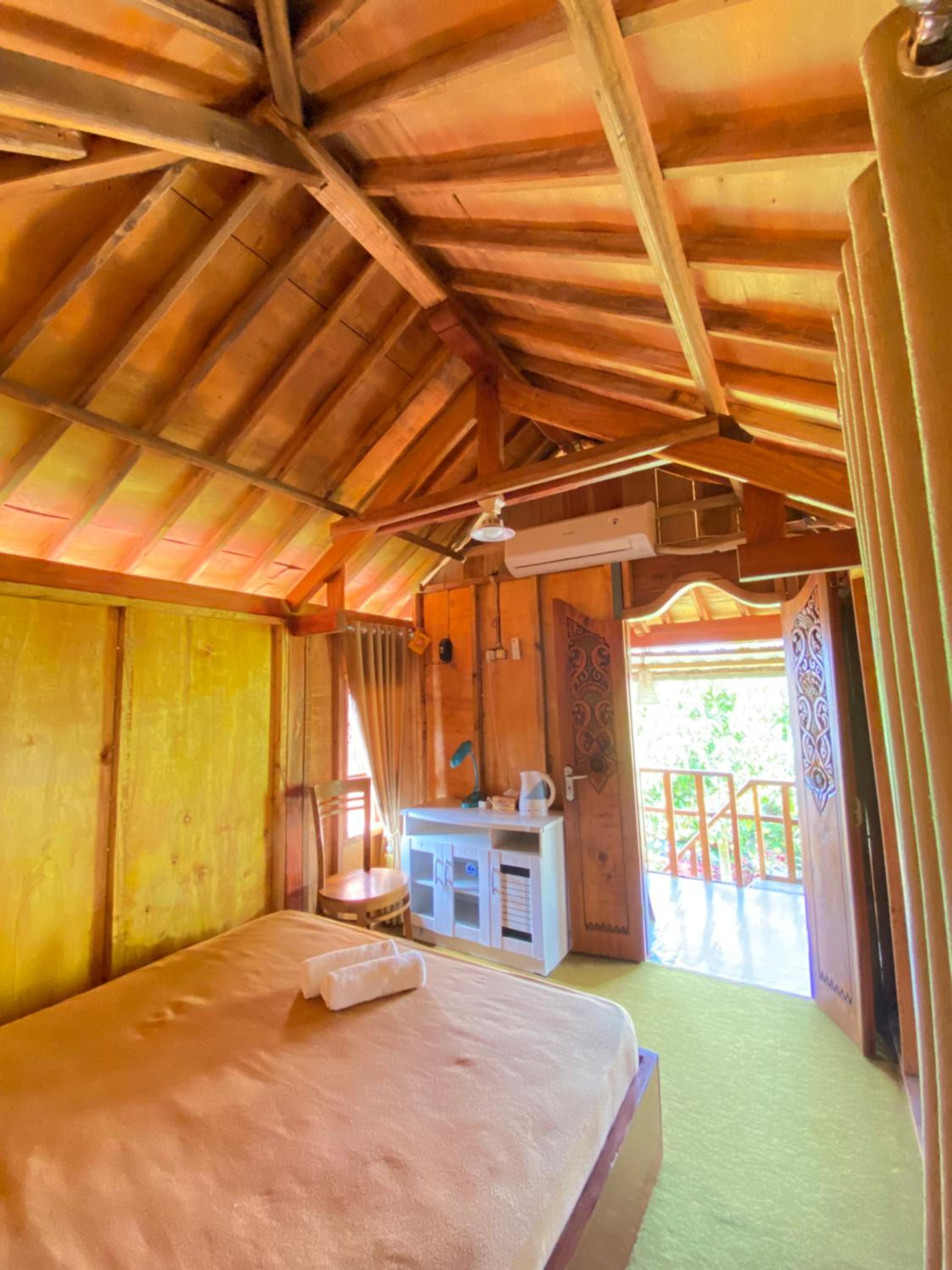 Double Room with Balcony - Photo 7