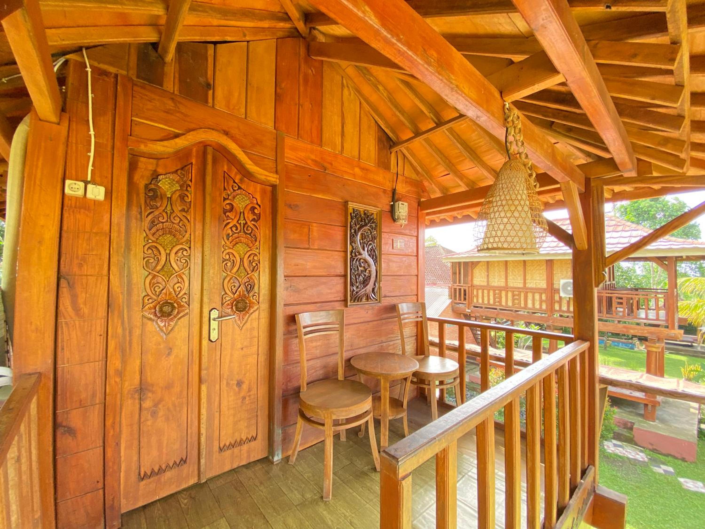 Double Room with Balcony - Photo 13