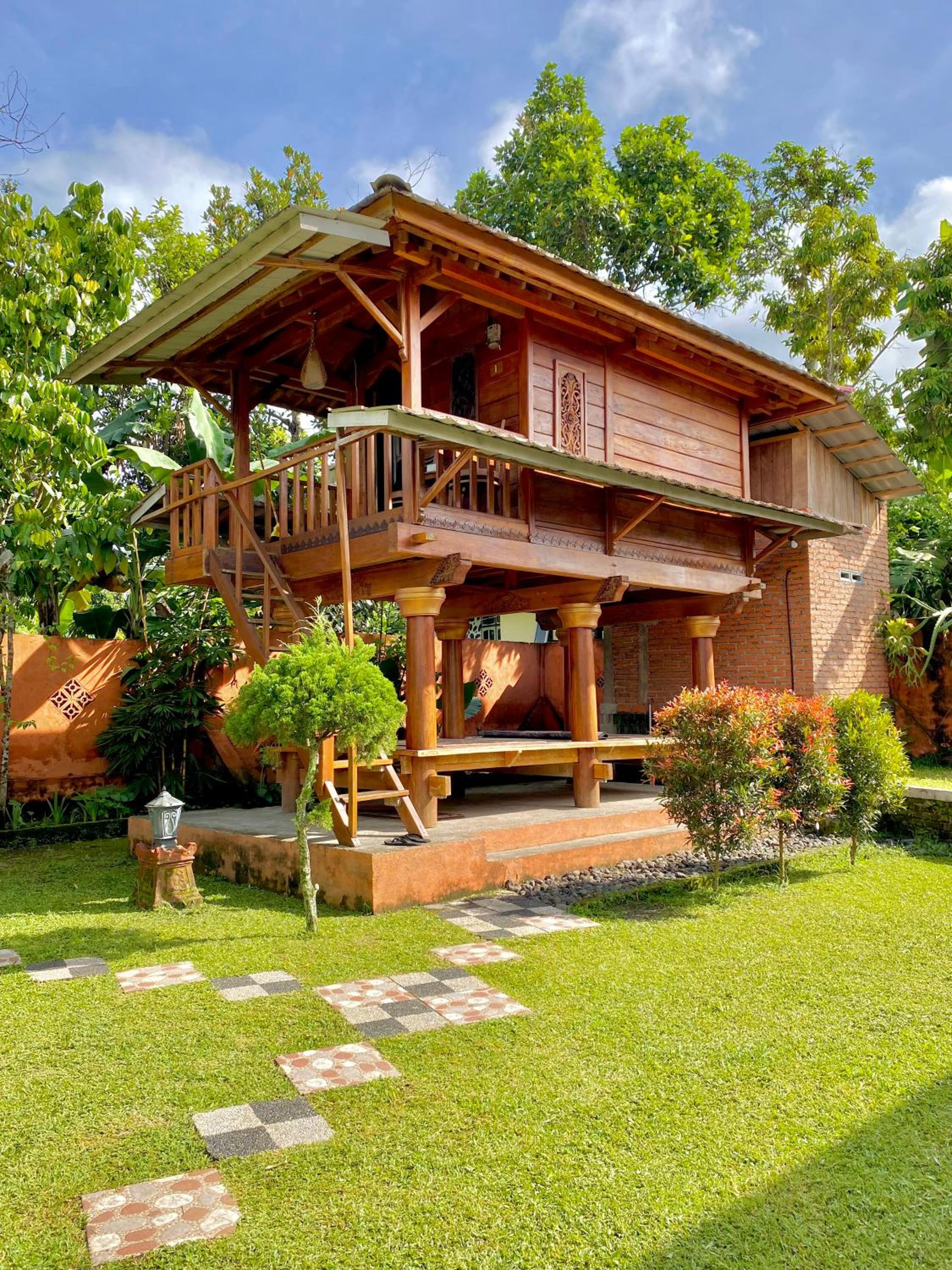 Double Room with Balcony - Photo 8