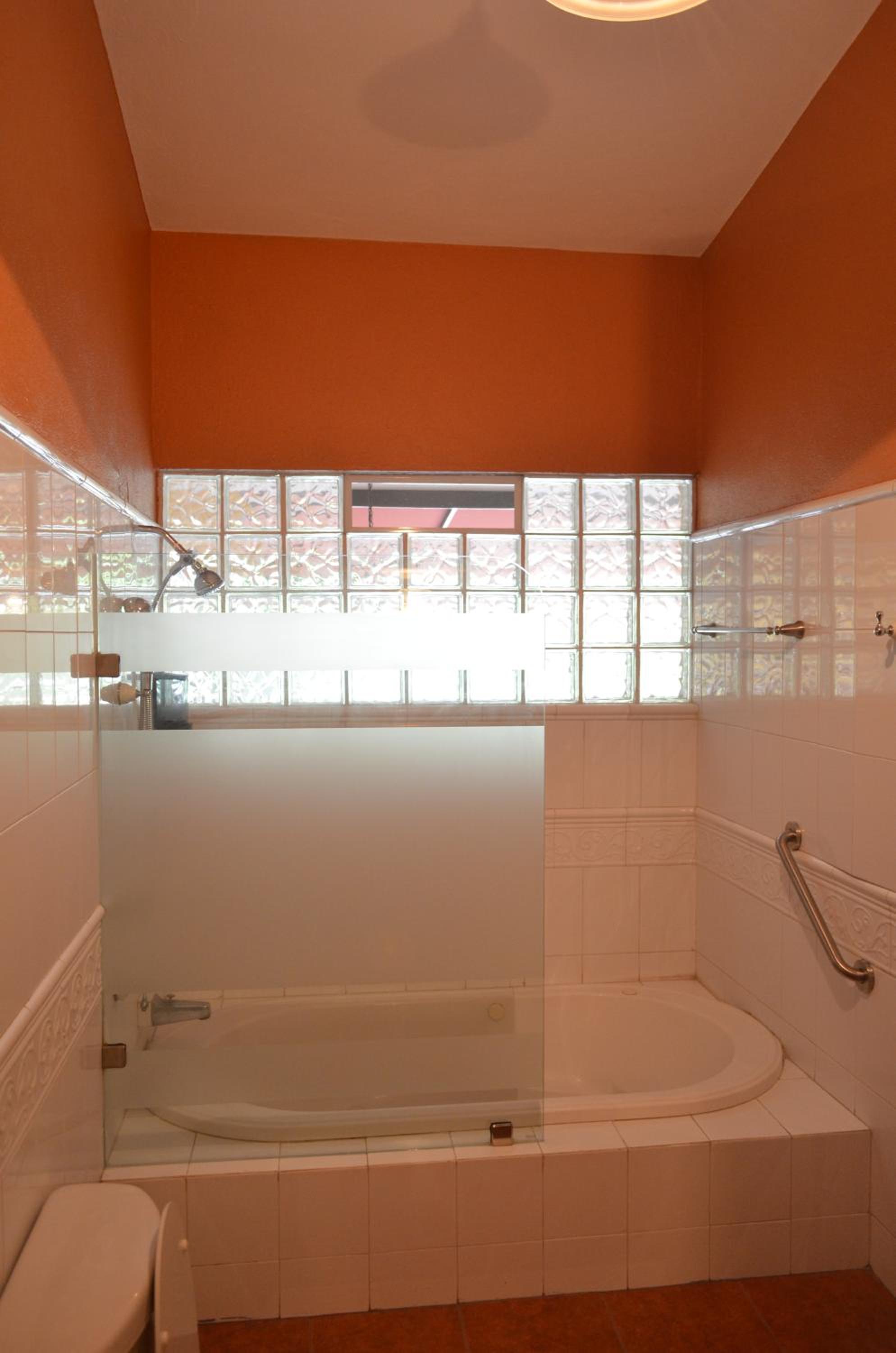Two-Bedroom Suite - Photo 9