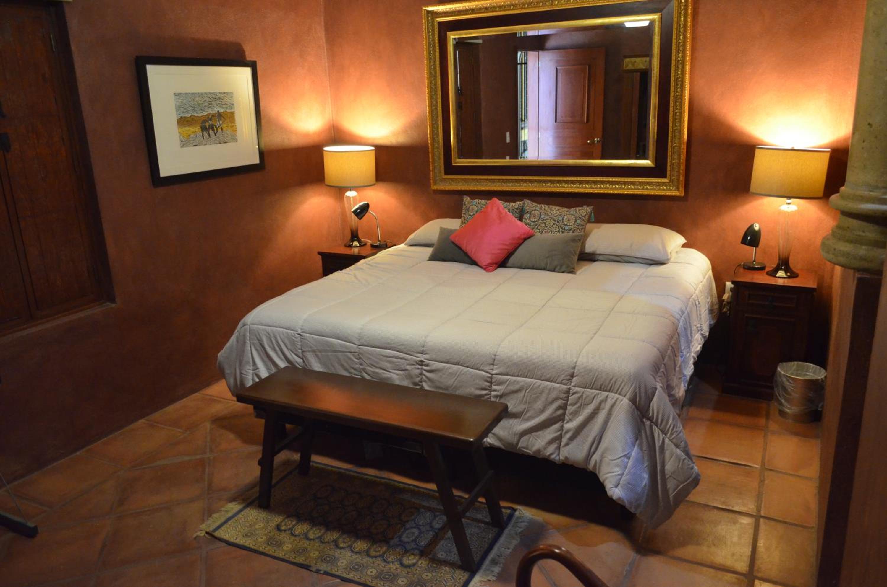 Deluxe King Suite - Photo 1