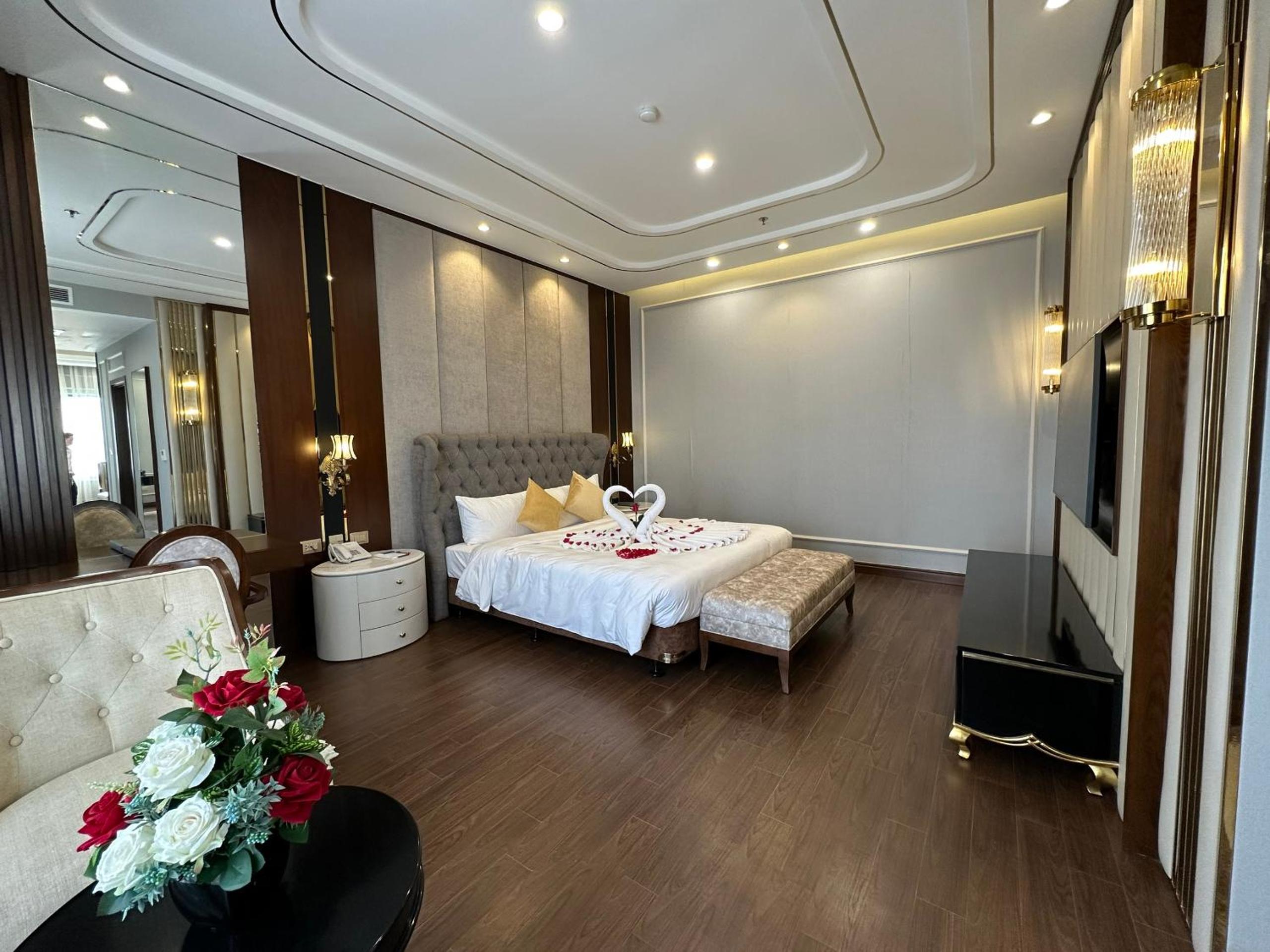 Suite with City View