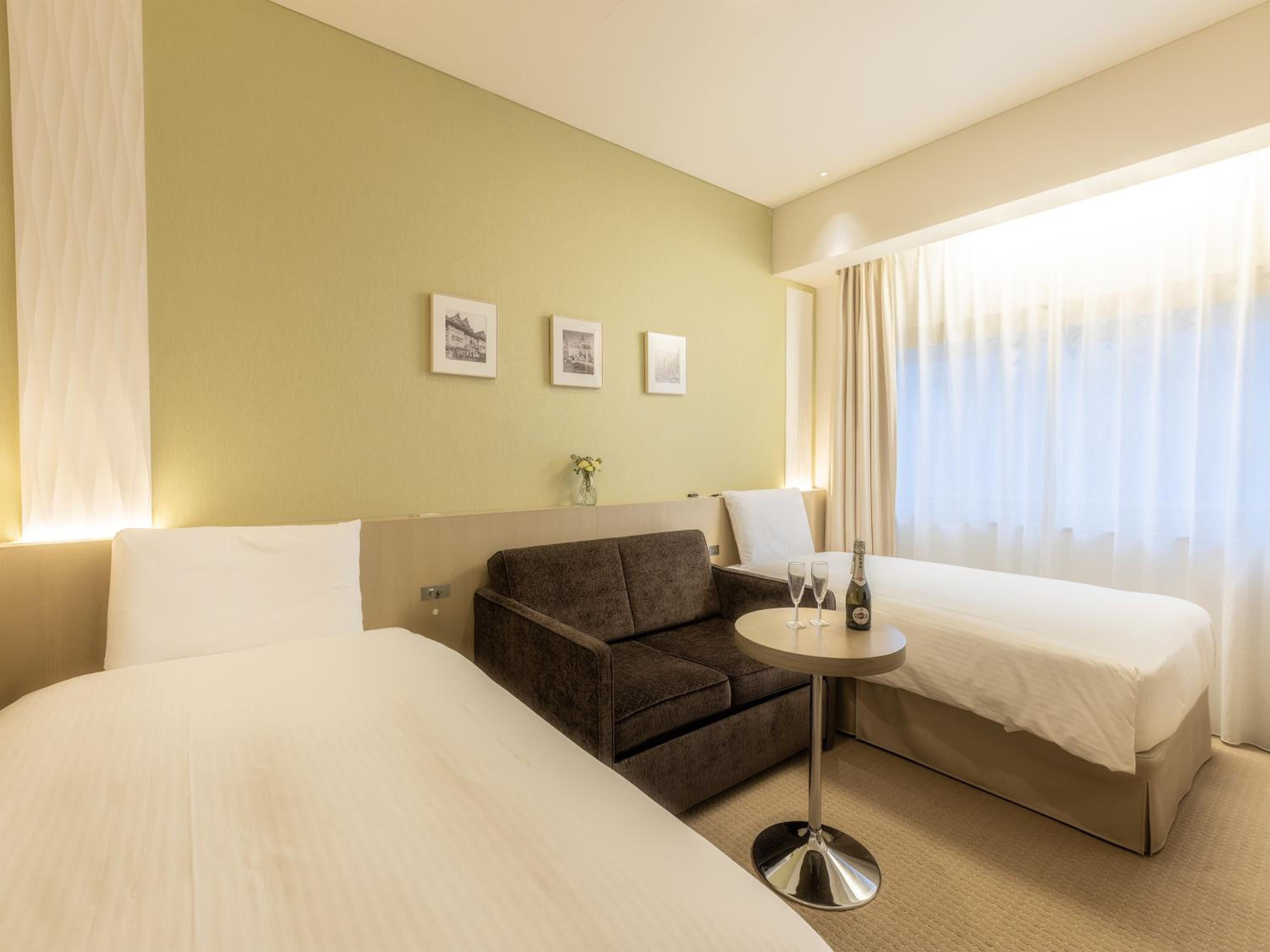 Standard Twin Room - Non-Smoking (Room facilities by ReFa)
