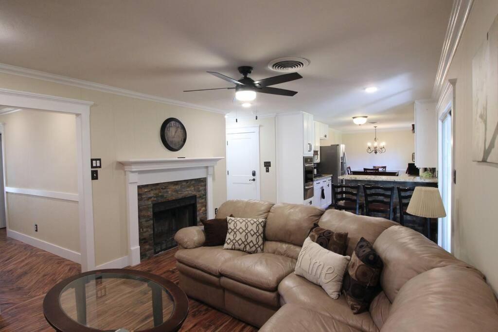 Four-Bedroom House photo 1