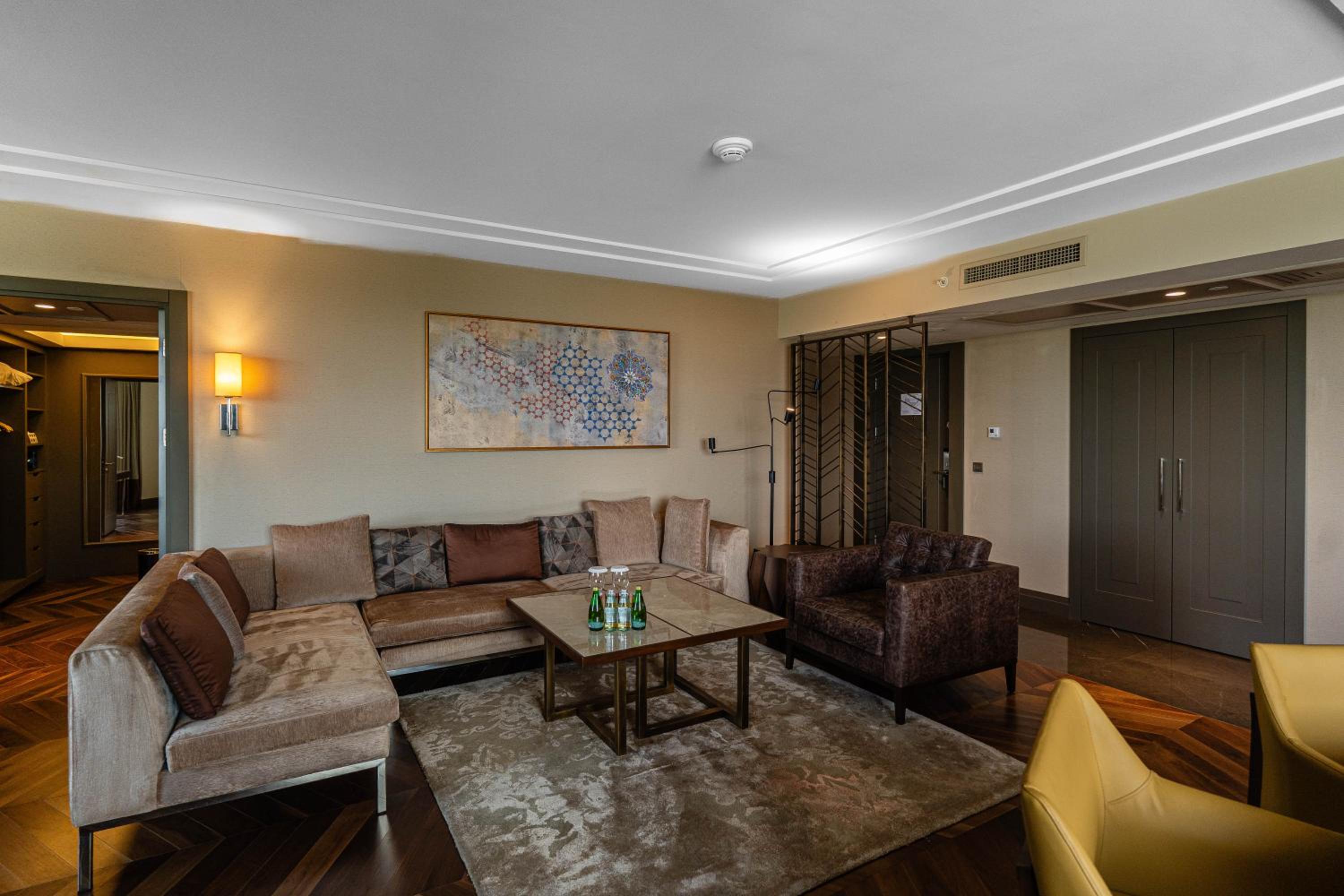 Executive Suite photo 3