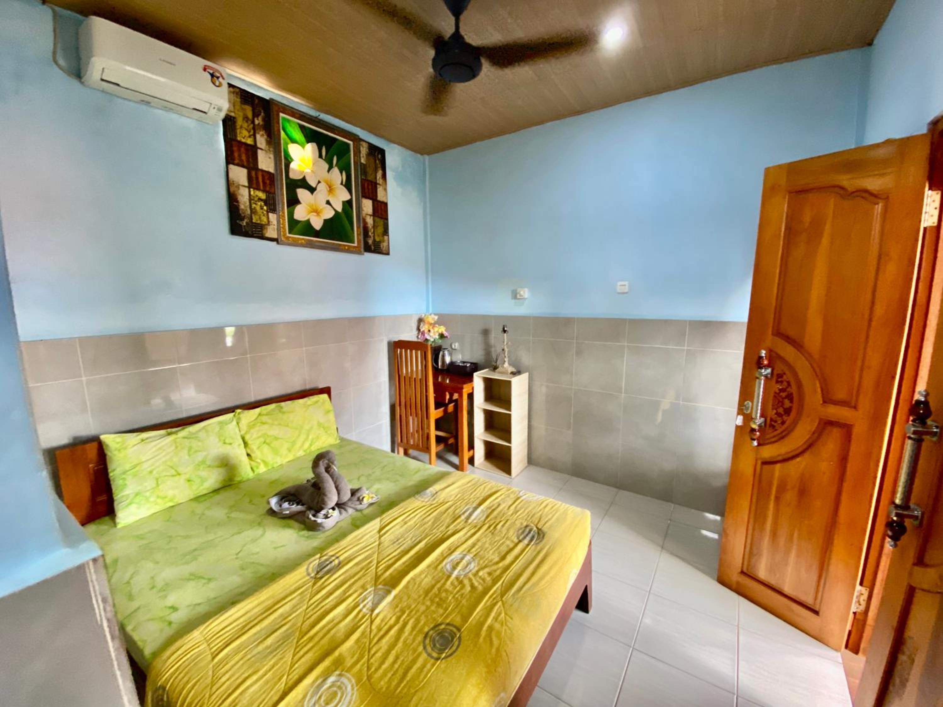 Budget Double Room - Photo 1