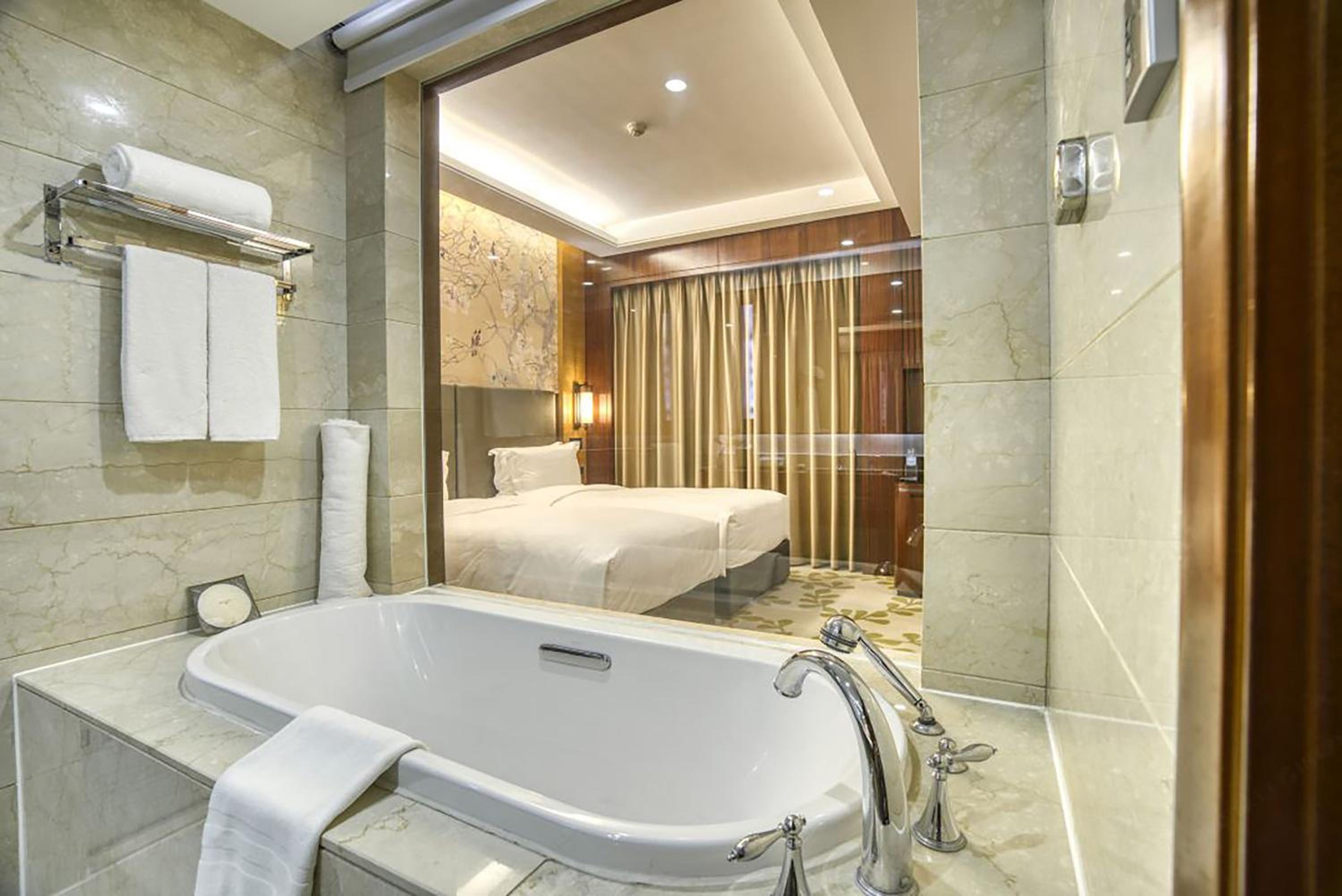 Luxury Room King - Photo 4
