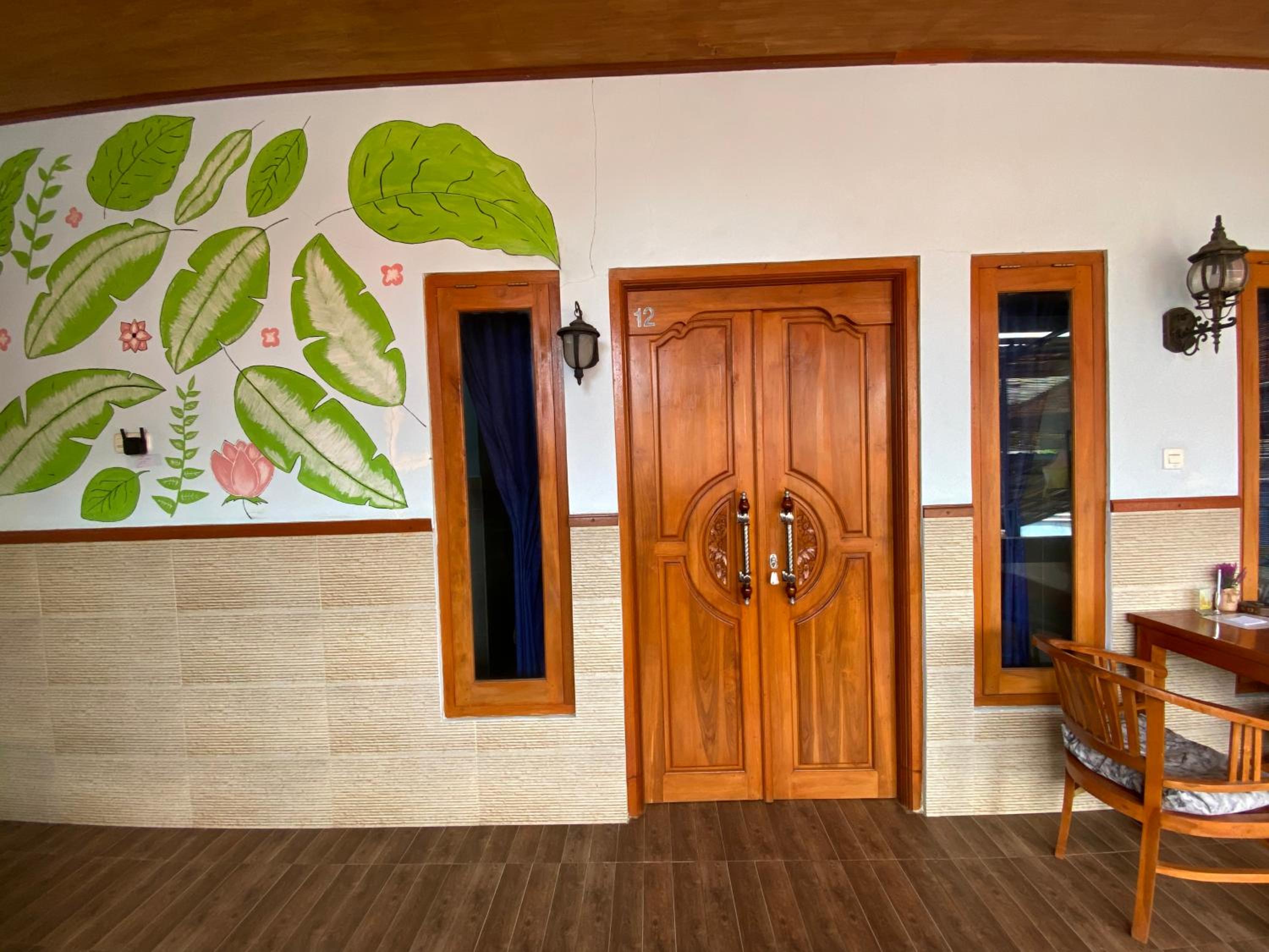 Budget Double Room - Photo 6