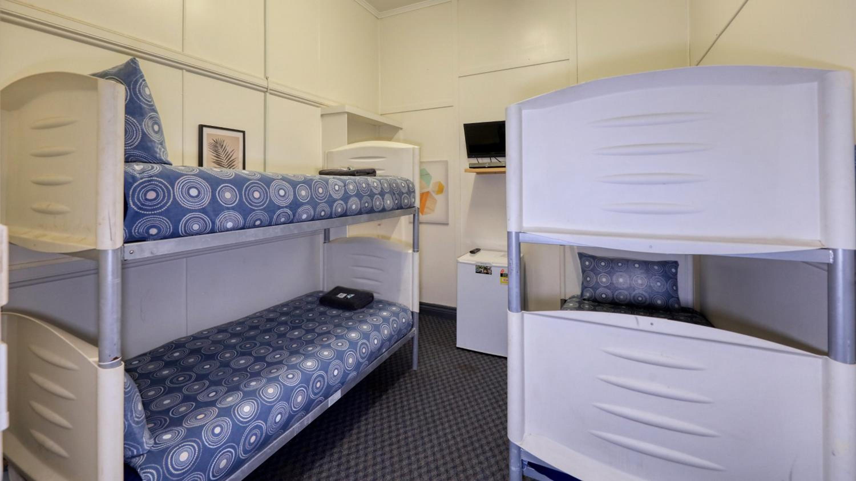 Budget Twin Room photo 3