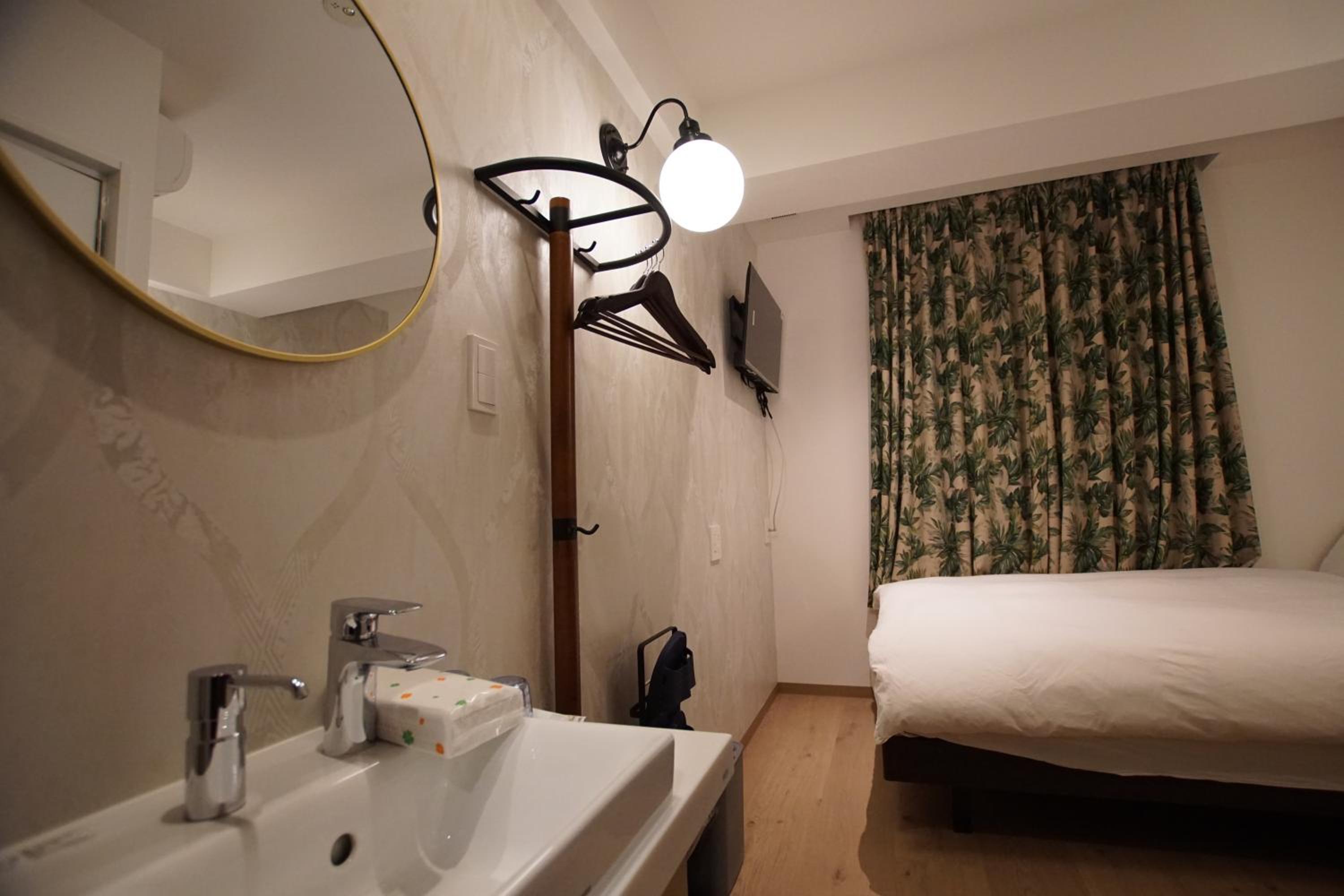 Economy Double Room photo 3