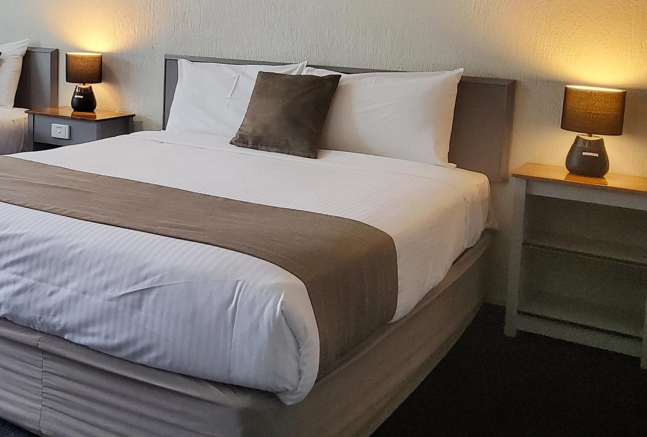 Double or Twin Room for 1 person (Non pet) photo 2