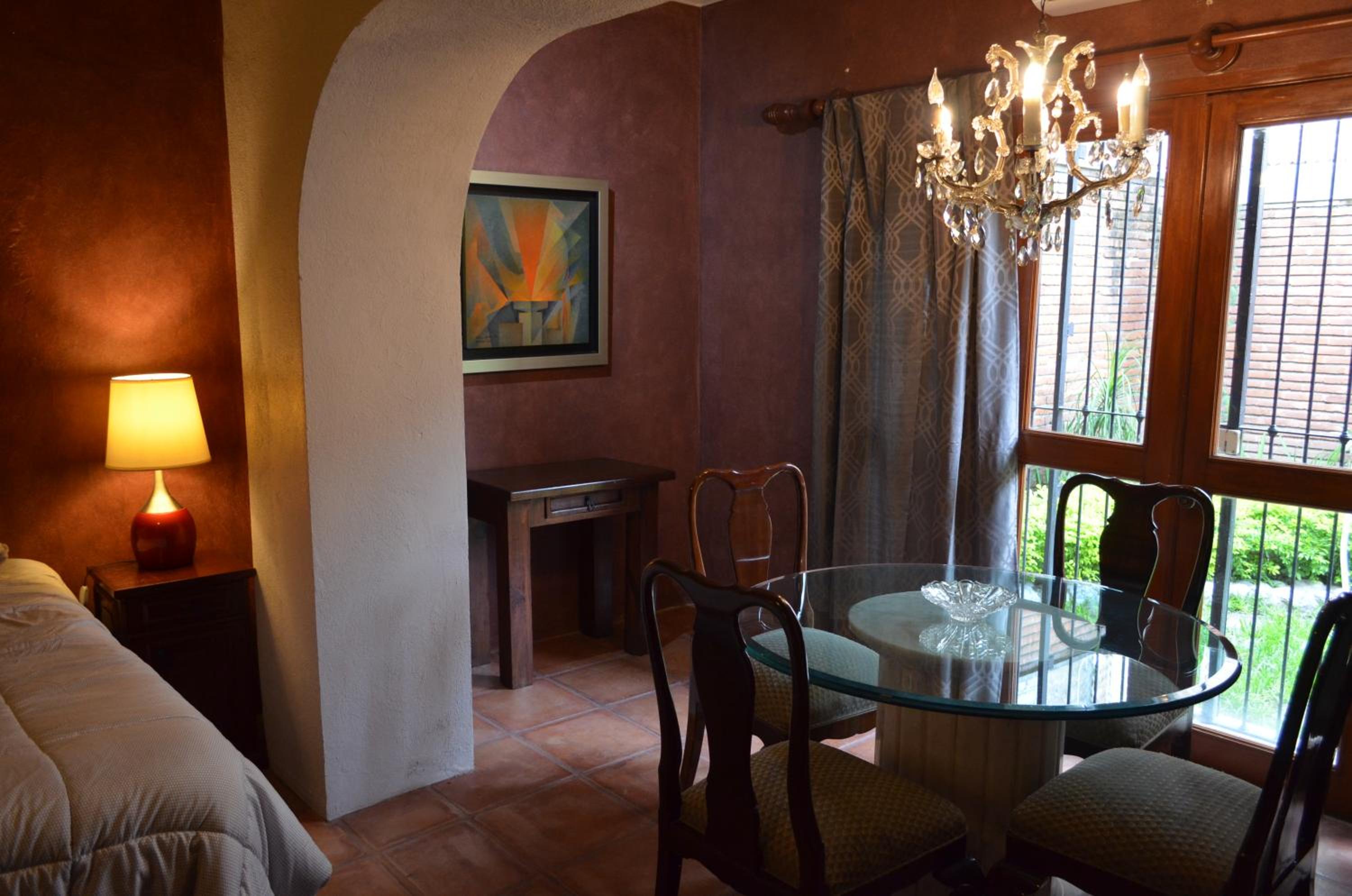Superior King Suite - Photo 7