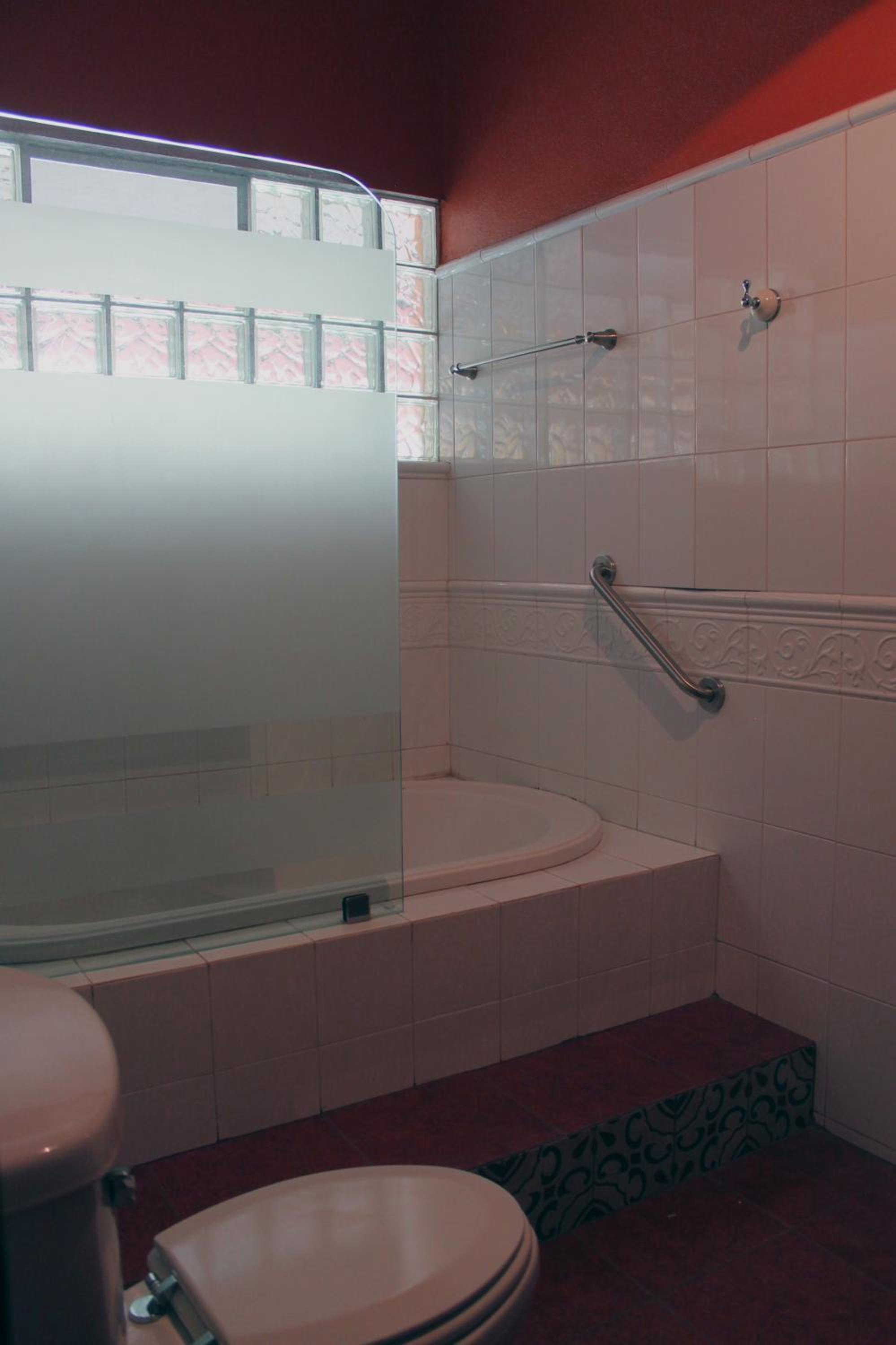Two-Bedroom Suite - Photo 11