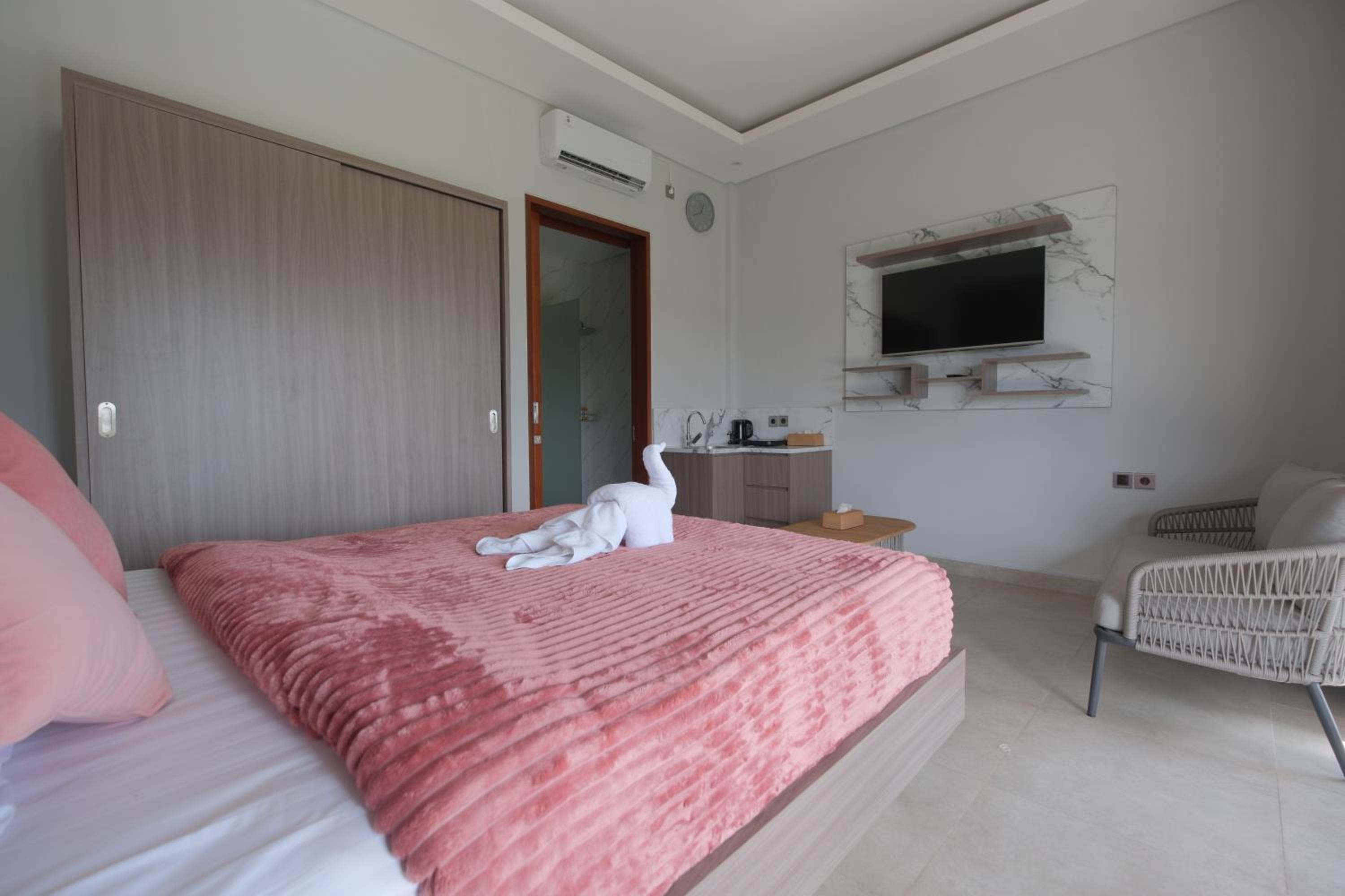 Double Room - Photo 4