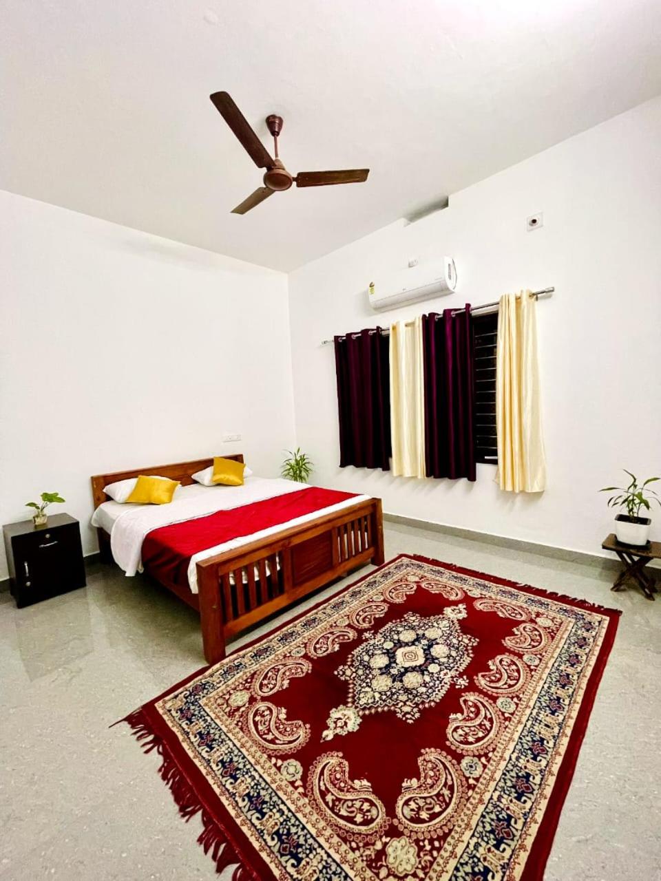 Family Room photo 1