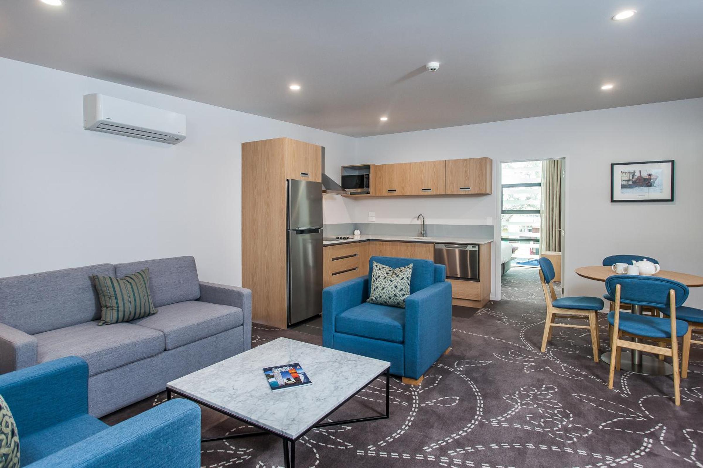 Two-Bedroom Deluxe Suite with Spa Bath