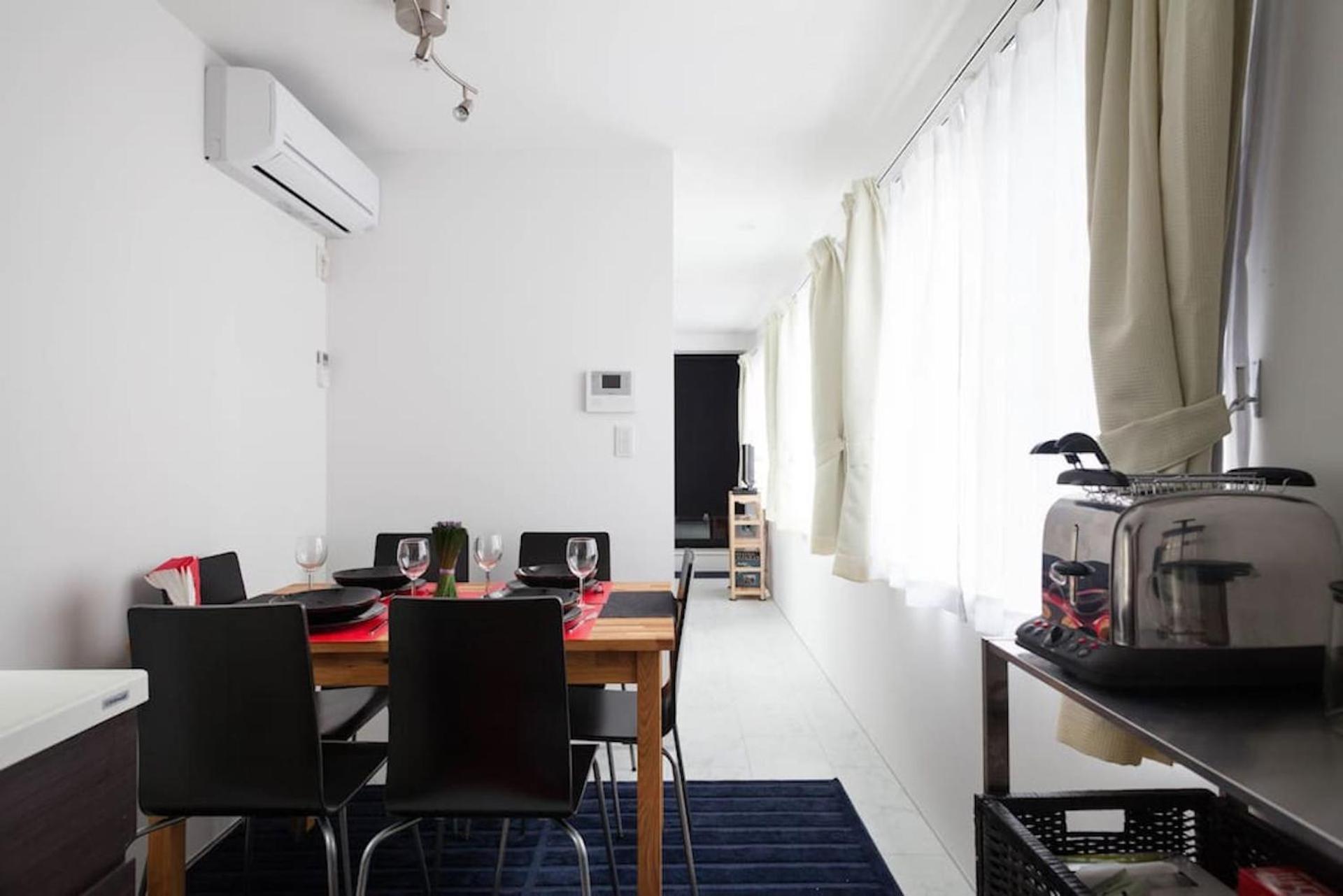Three-Bedroom House photo 3