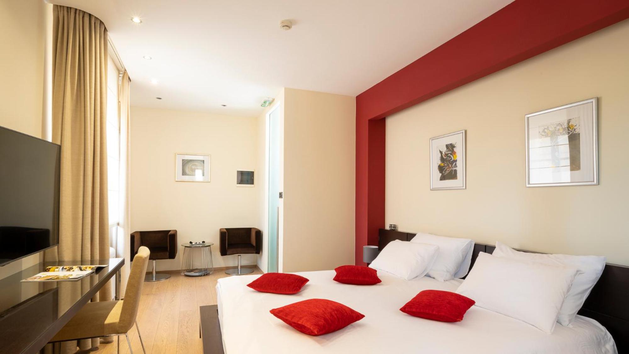 Double Room photo 3