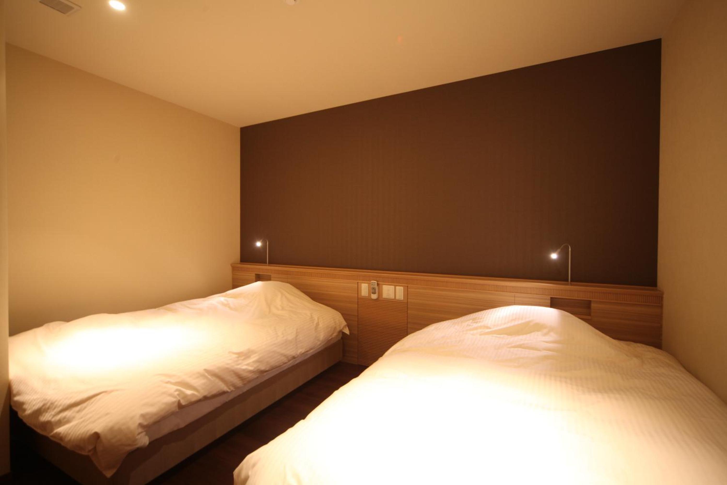 Superior Room with Open-Air Bath and Tatami Area thumbnail 5