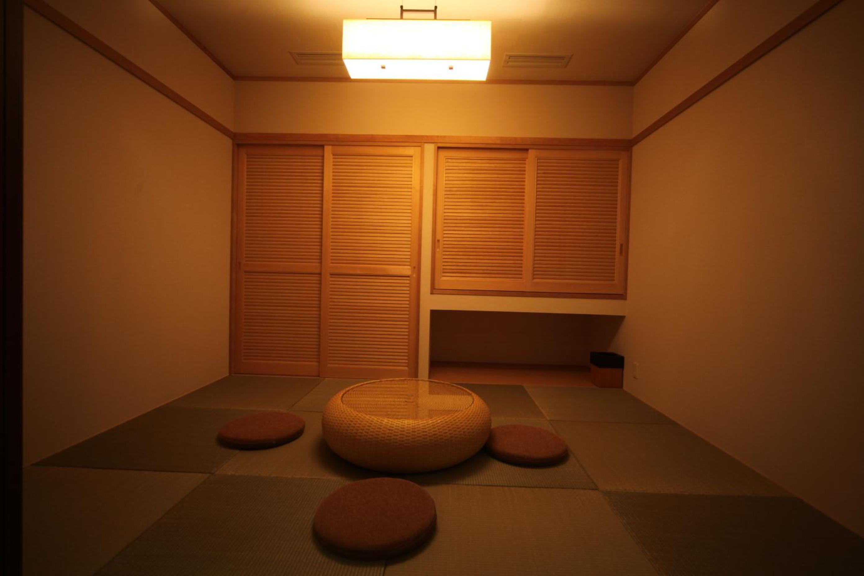 Superior Room with Open-Air Bath and Tatami Area thumbnail 6