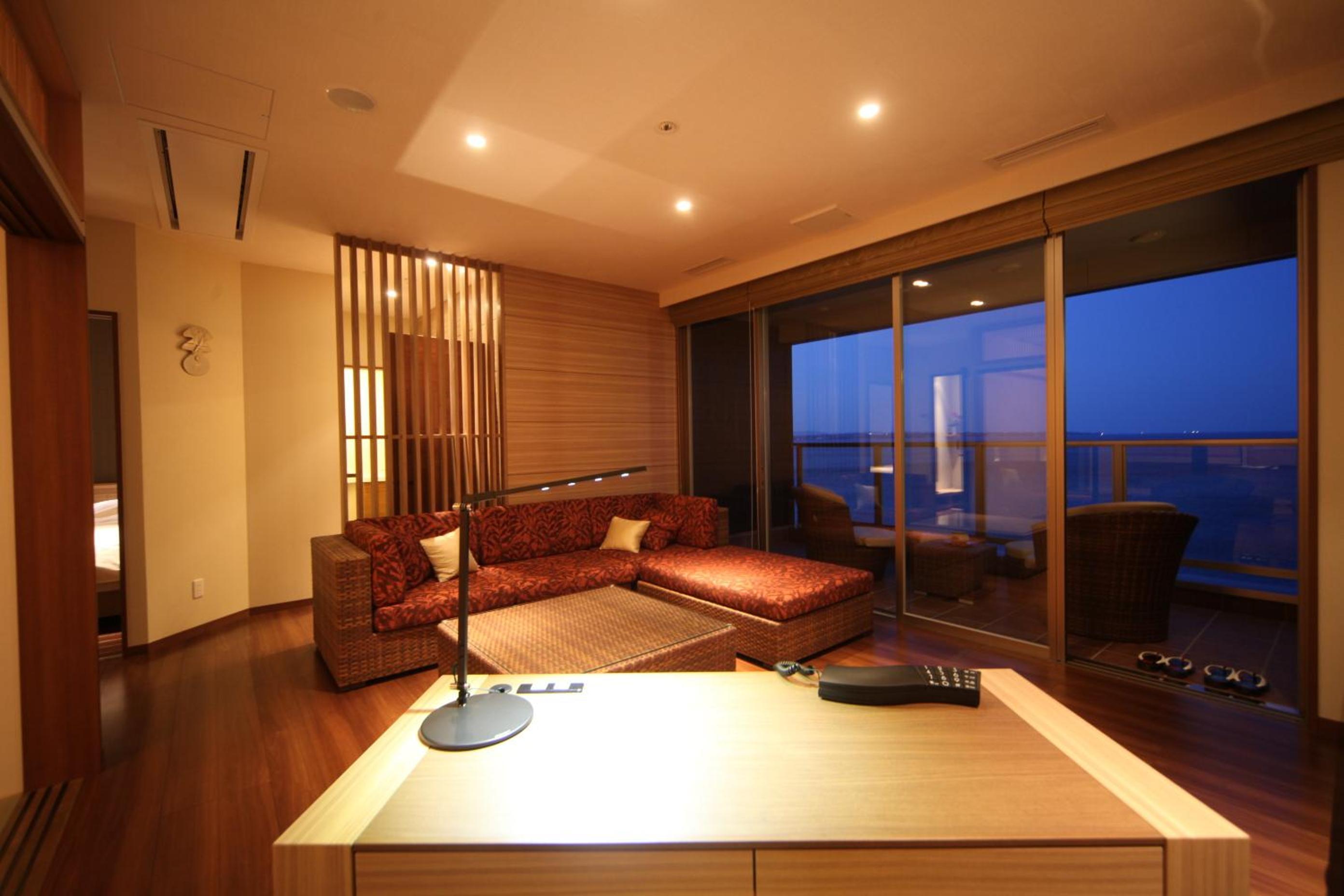 Superior Room with Open-Air Bath and Tatami Area thumbnail 6
