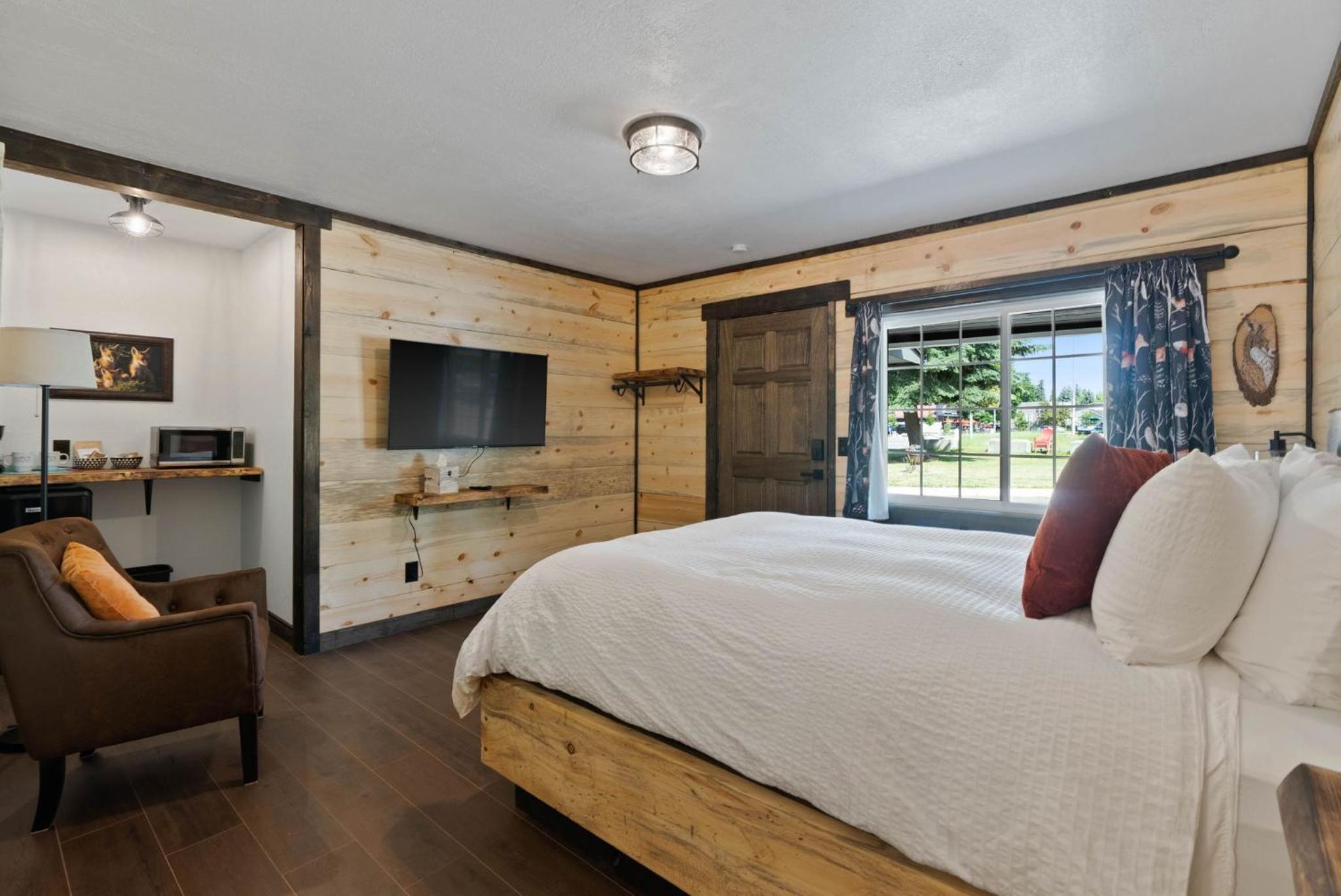 Fox Suite 8