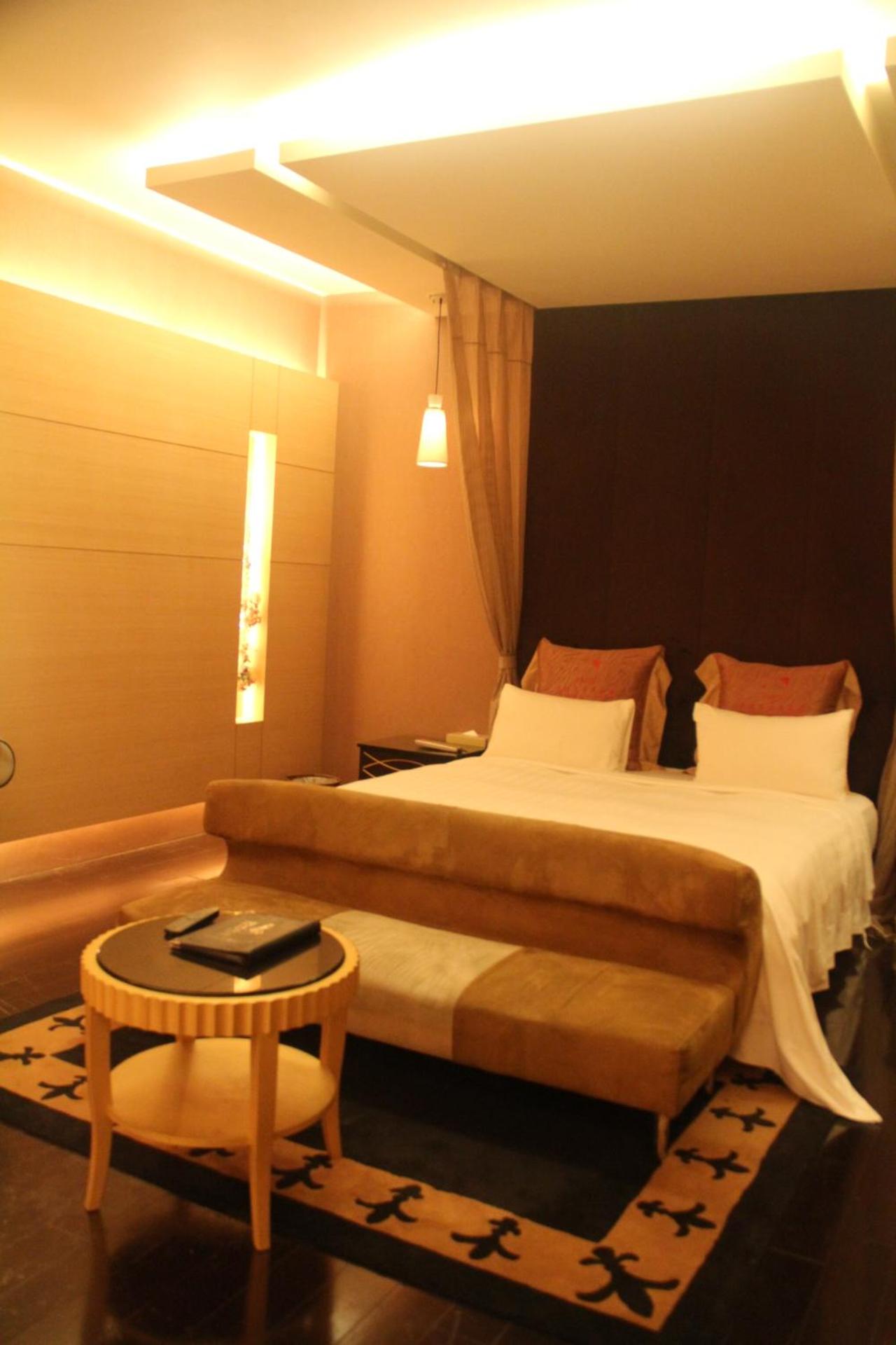 Deluxe Double Room - Photo 14