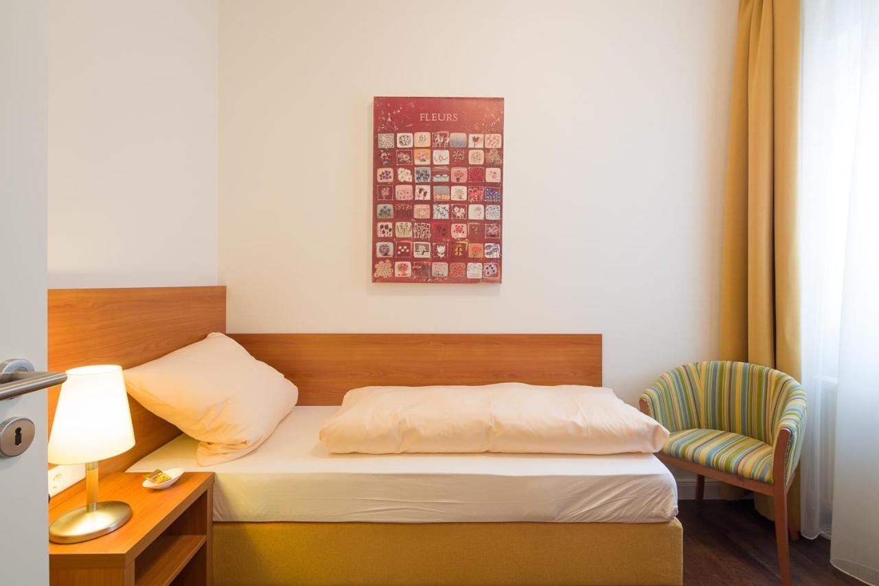 Deluxe Triple Room photo 2