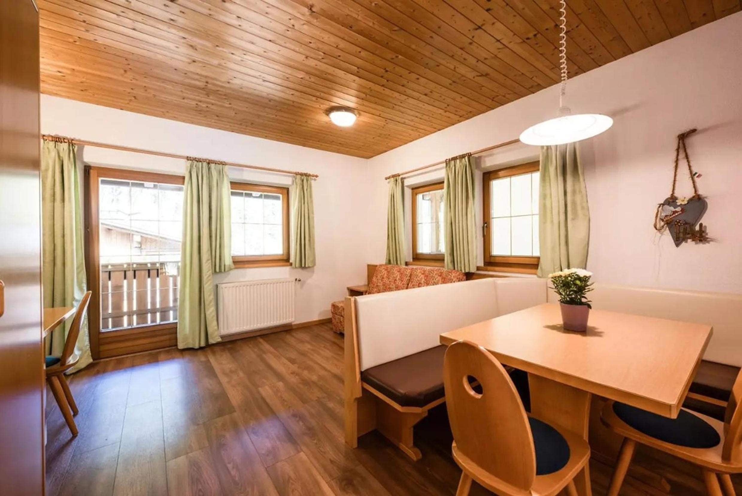 Superior One-Bedroom Apartment with Balcony