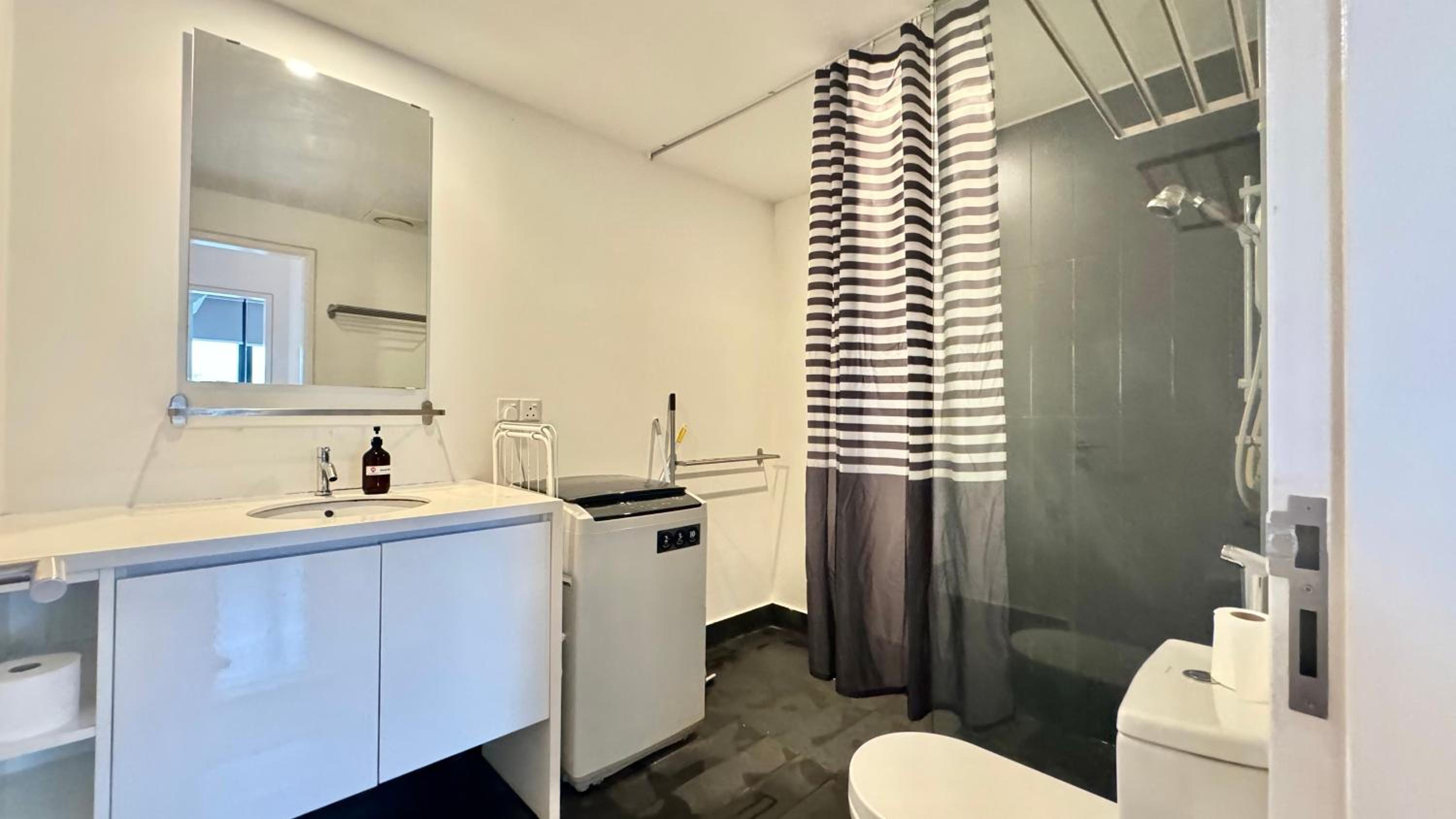 Two-Bedroom Apartment - Photo 16