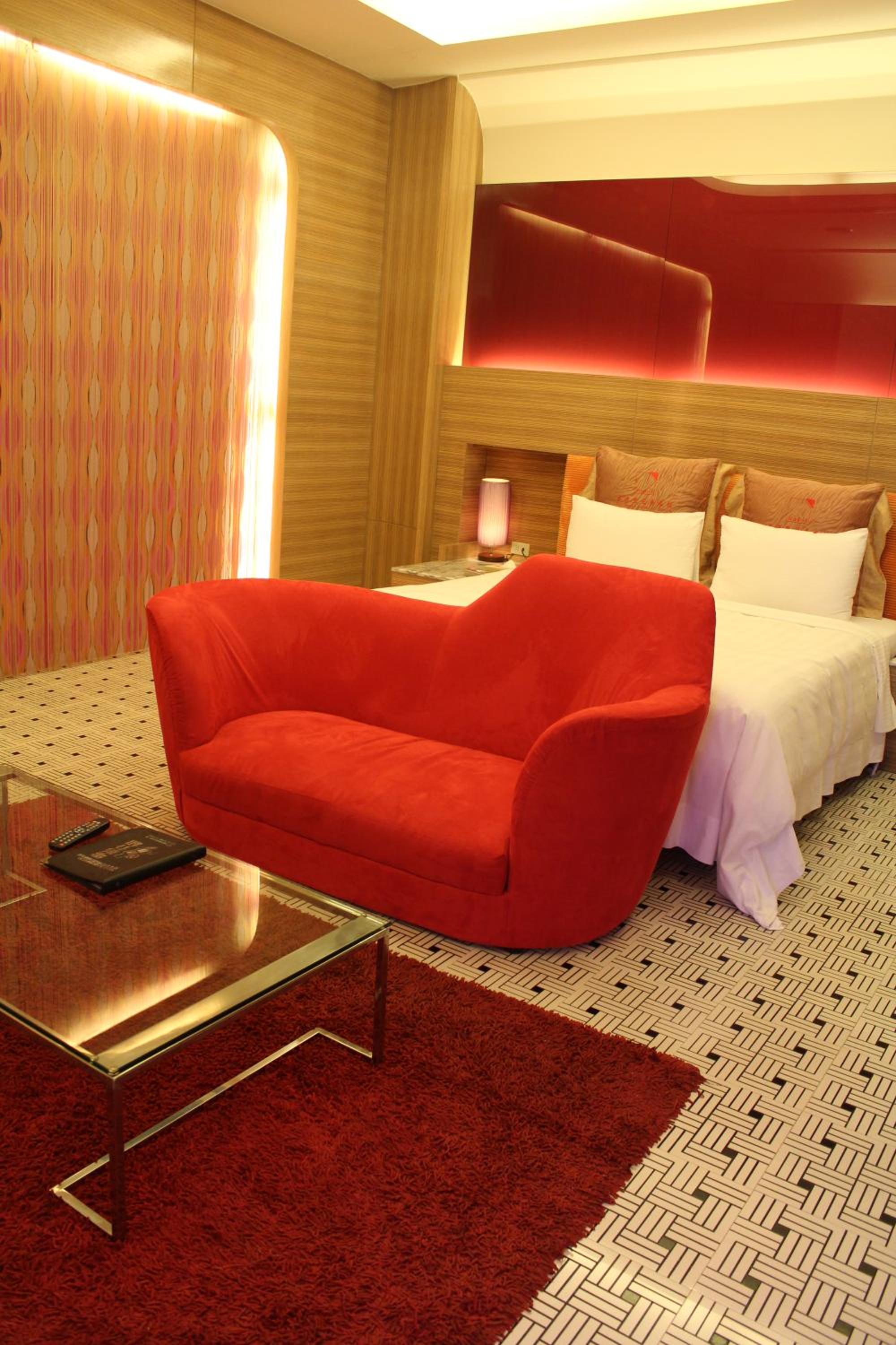 Deluxe Double Room - Photo 10
