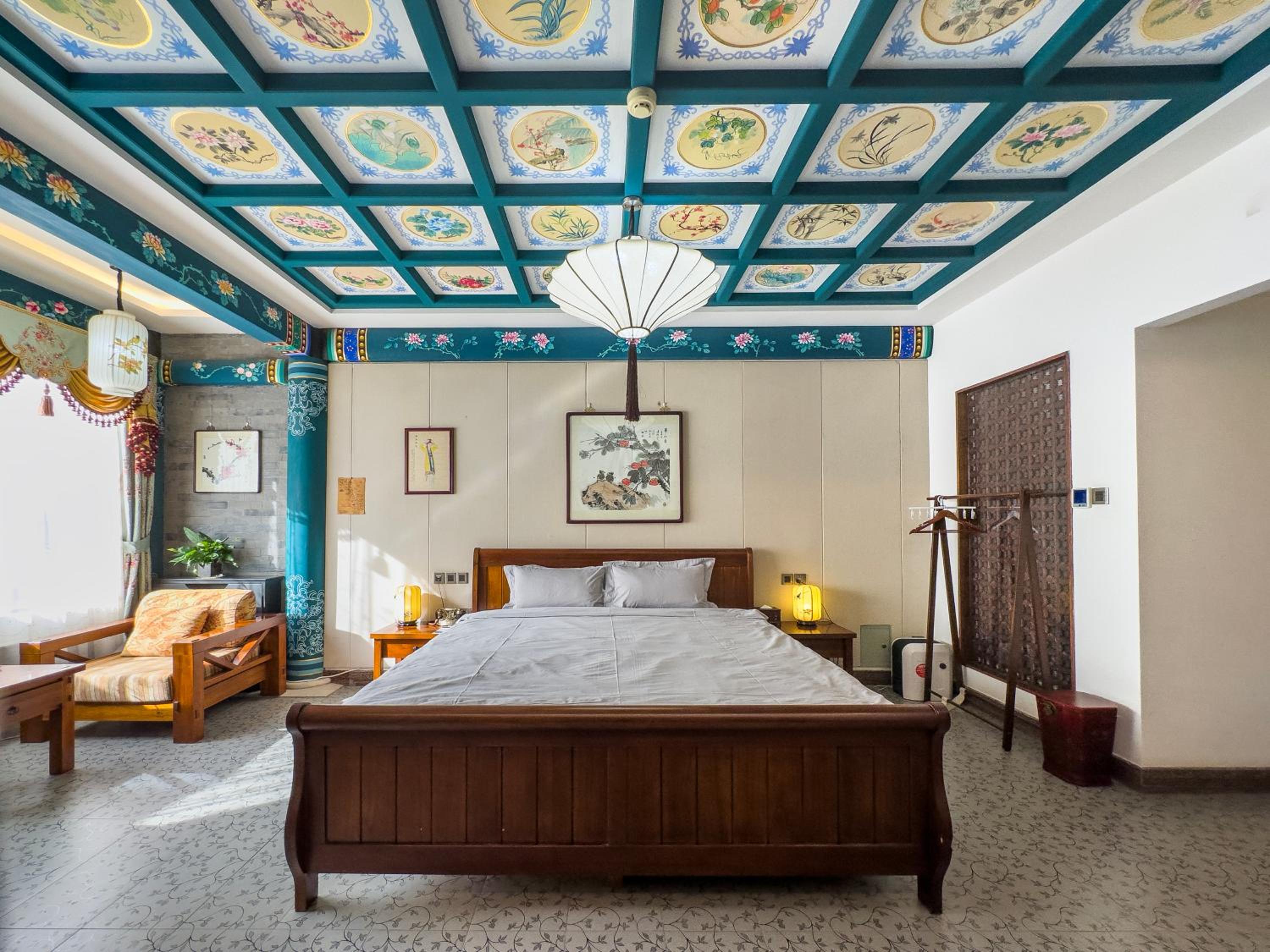 SS Deluxe King Room