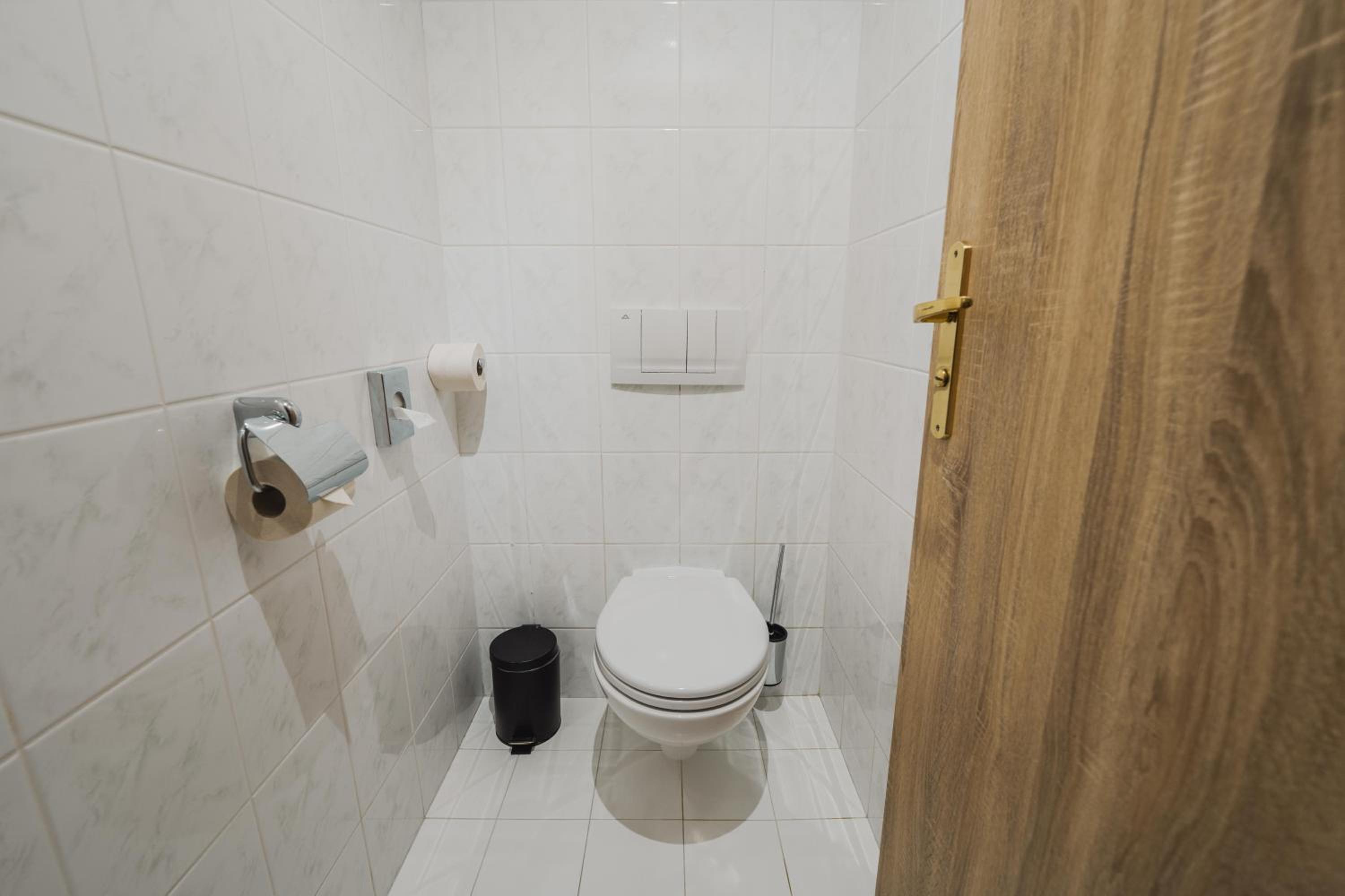 Double Room (2 Adults + 1 Child) photo 2