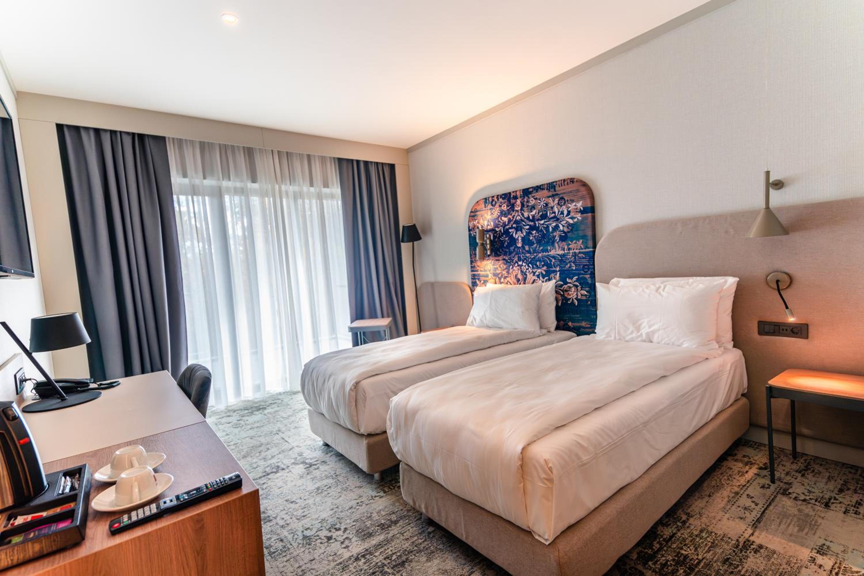 Classic Twin Room - Photo 10
