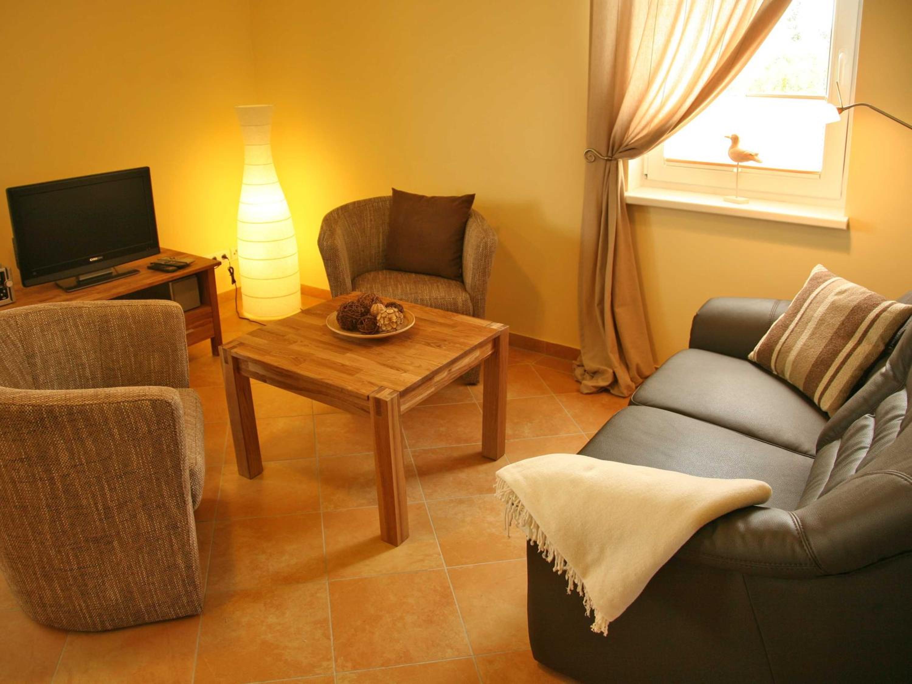Two-Bedroom Apartment with Balcony and Terrace photo 2