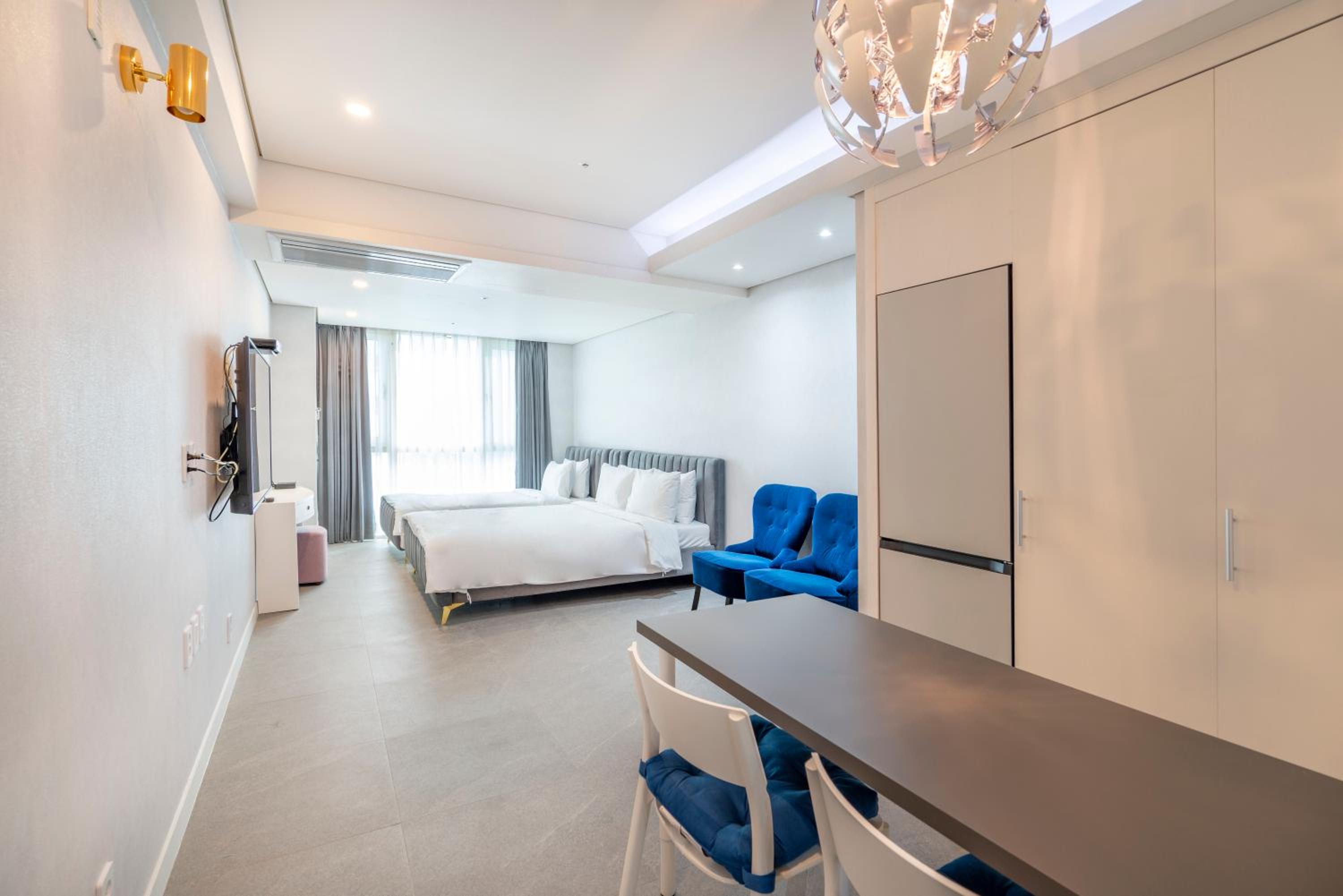 Family Double Room - Photo 4