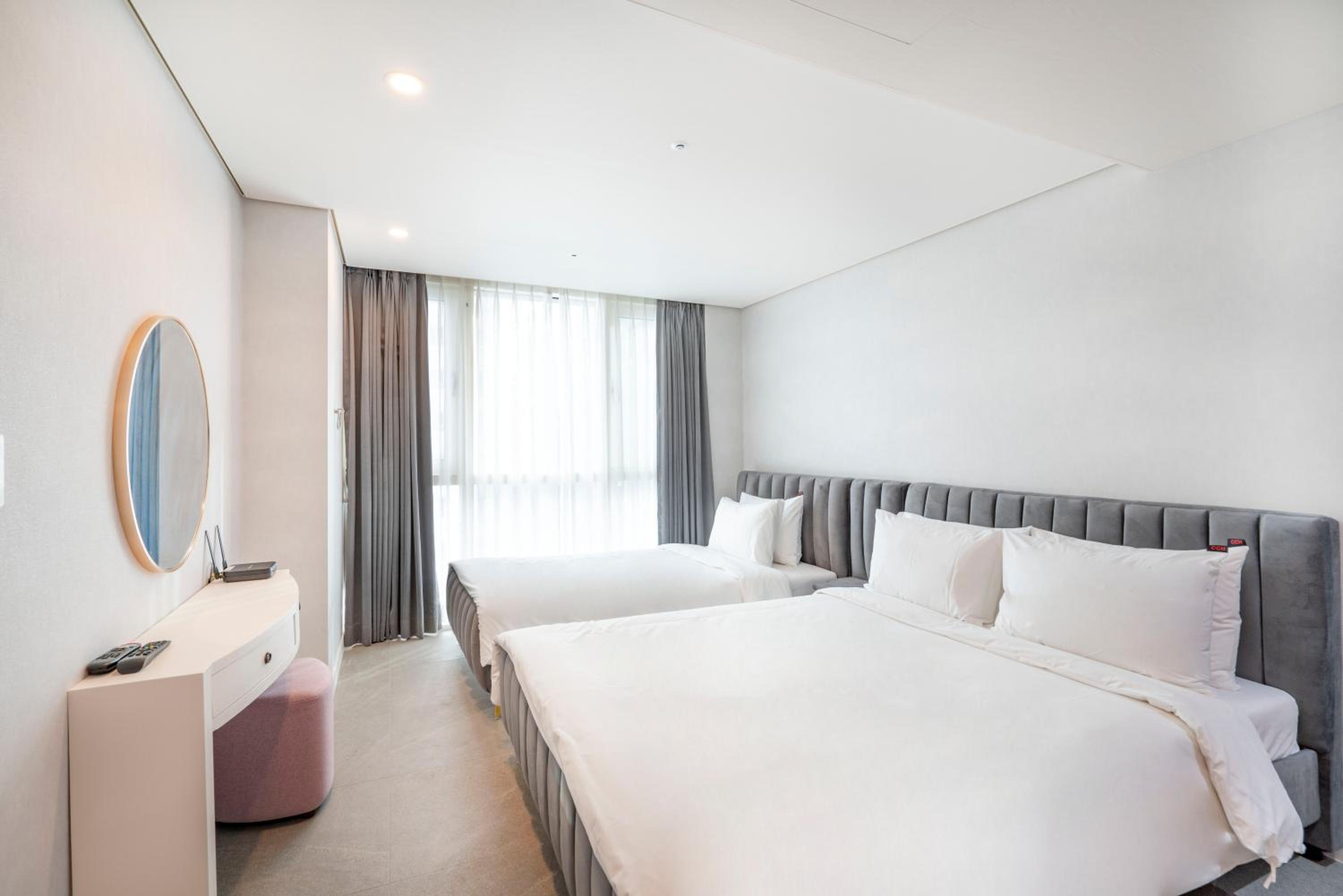 Family Double Room - Photo 1