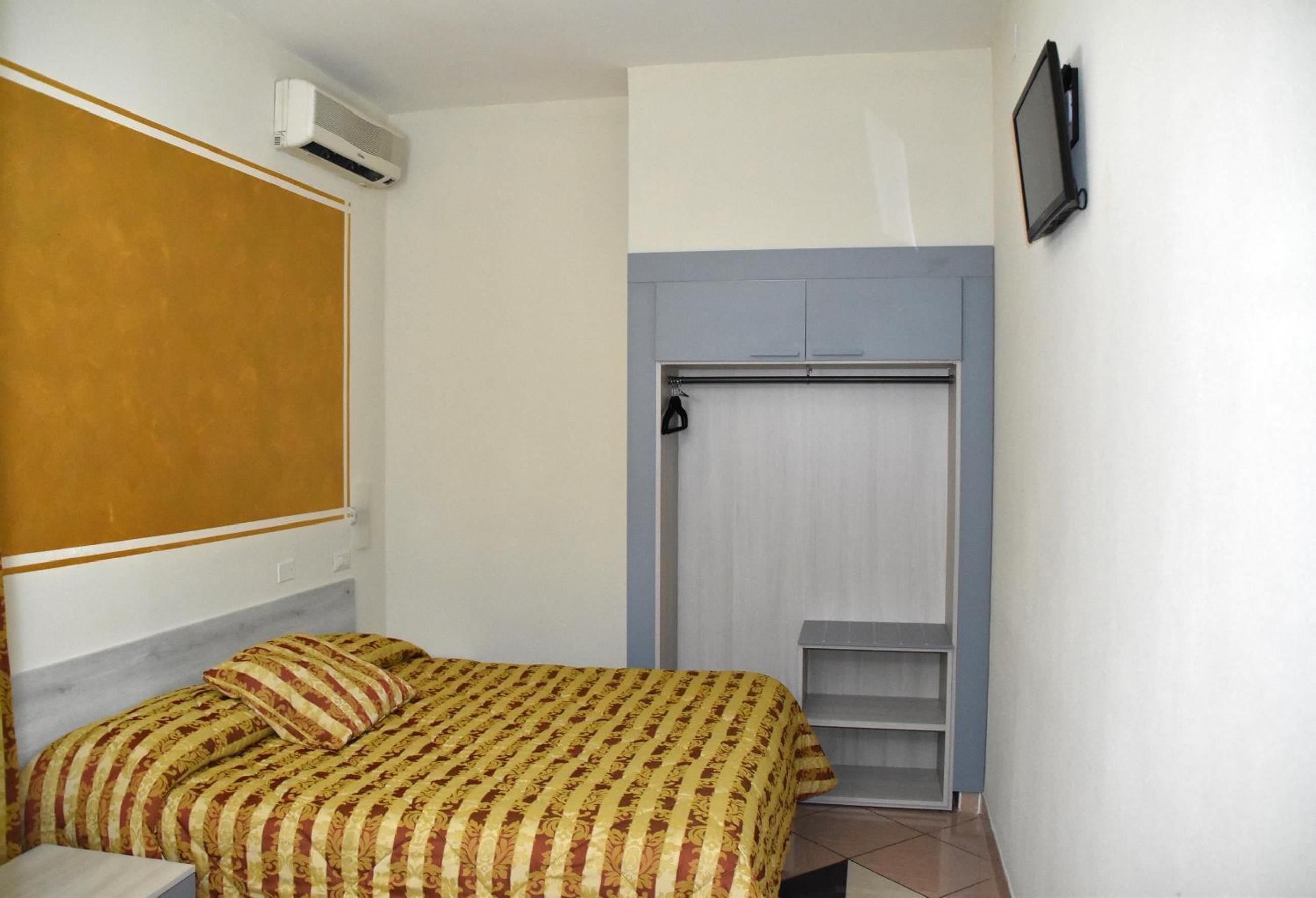 Double Room - Photo 37