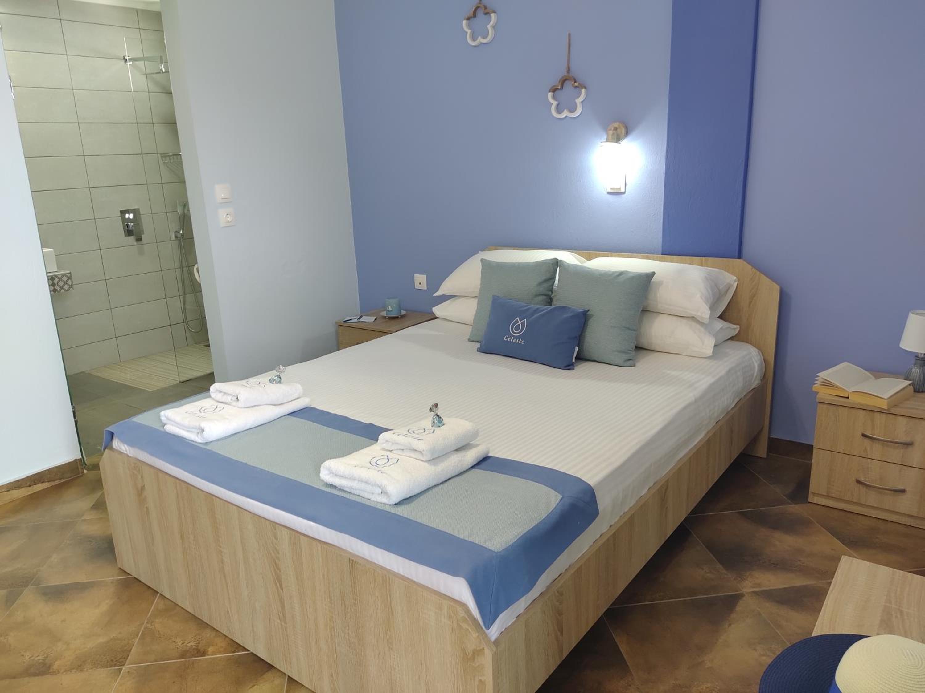 Studio Apartment photo 2