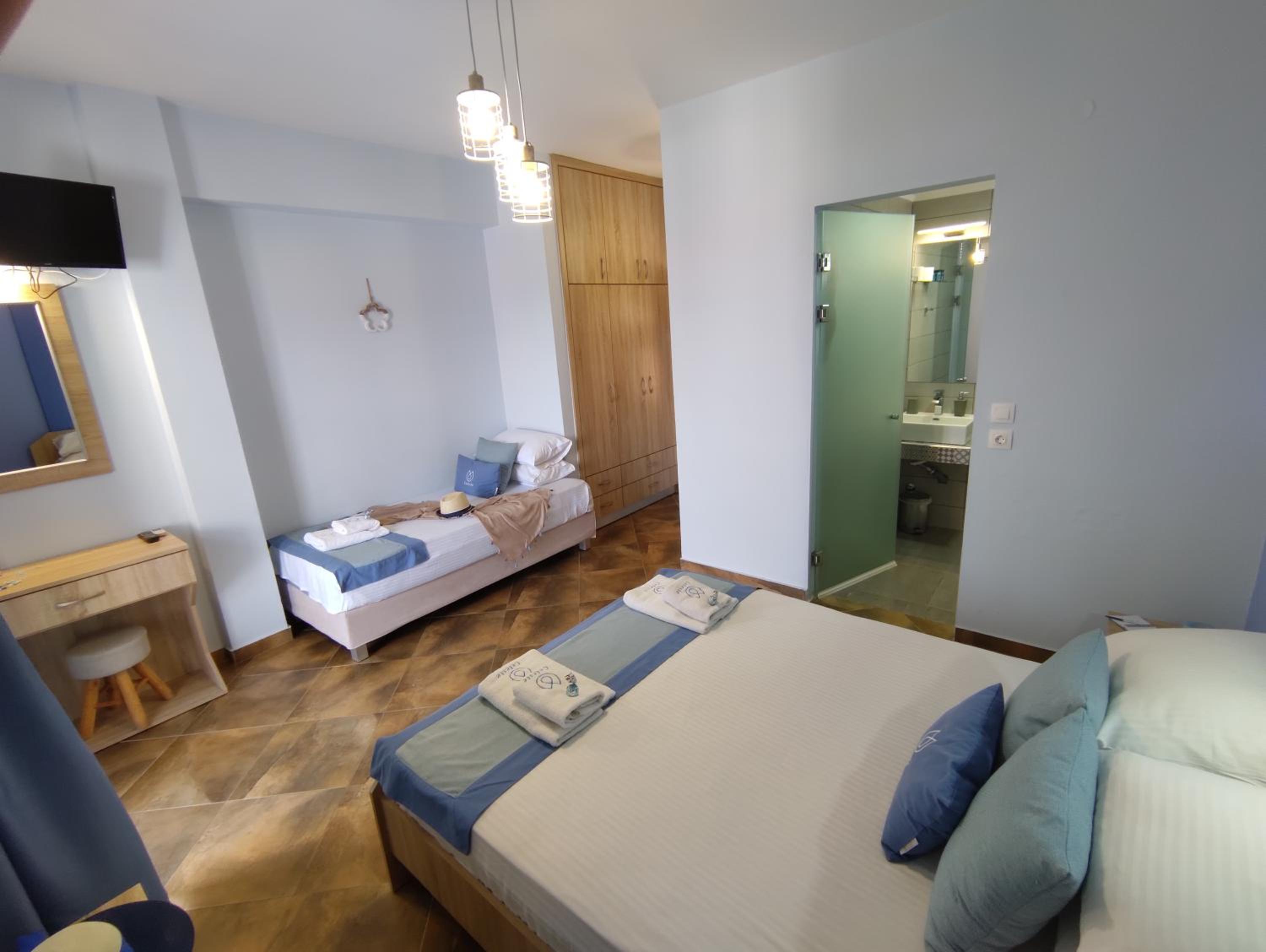 Studio Apartment photo 1