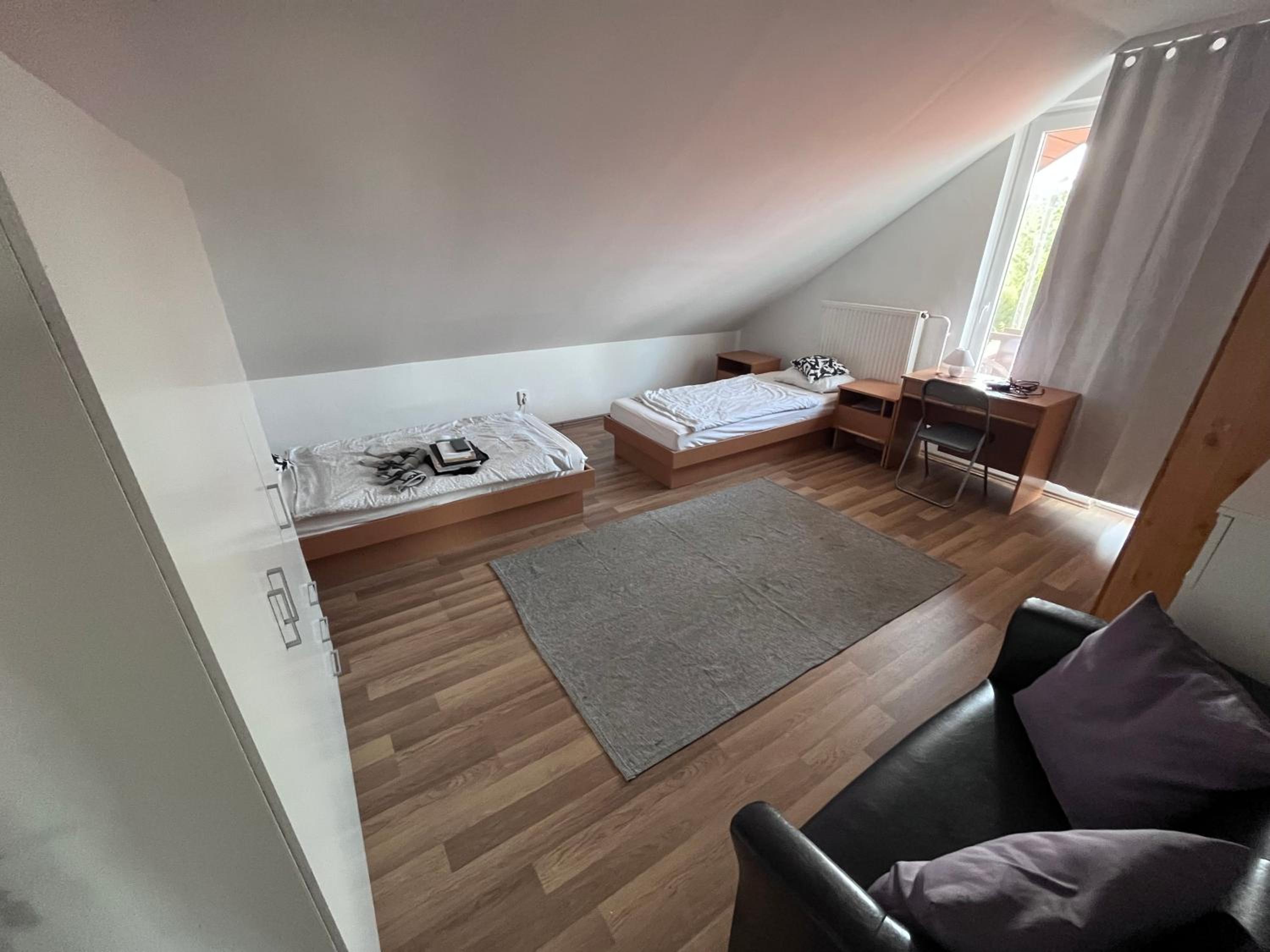 Standard Double Room With Shared Bathroom photo 2
