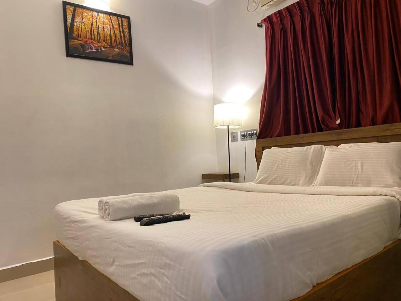 Deluxe Double Room - Photo 8