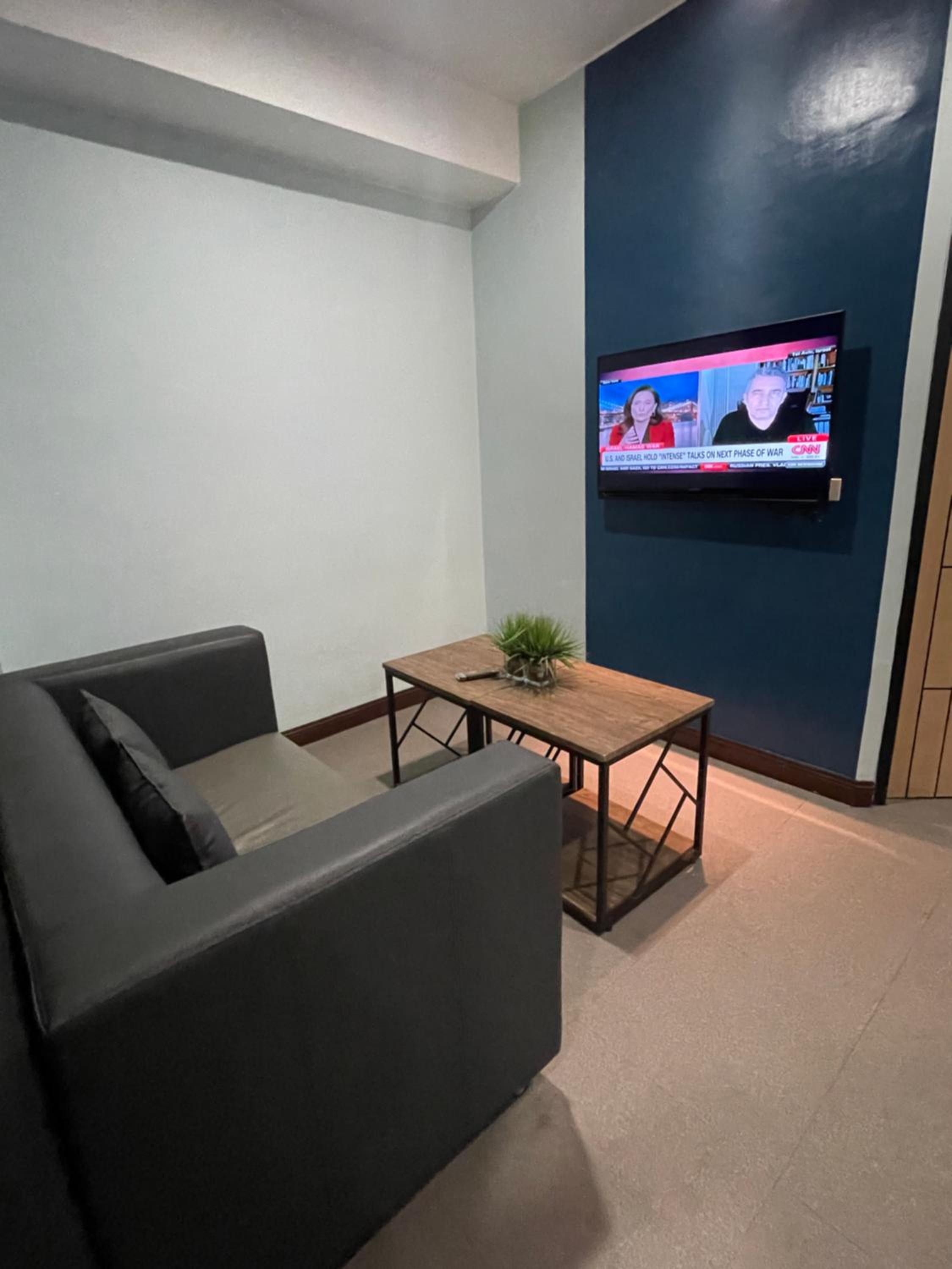 Superior Suite - Photo 5