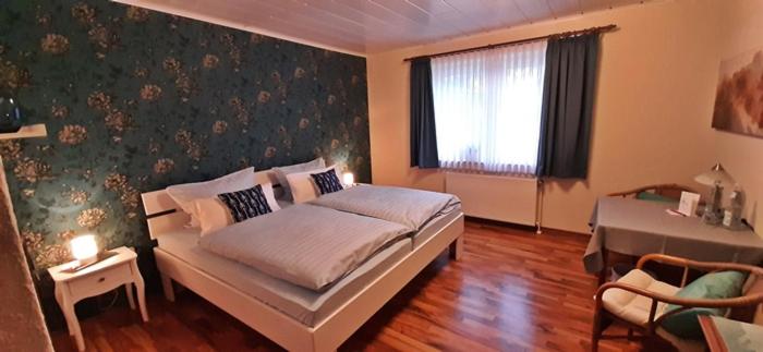 Double Room with Private Bathroom photo 2