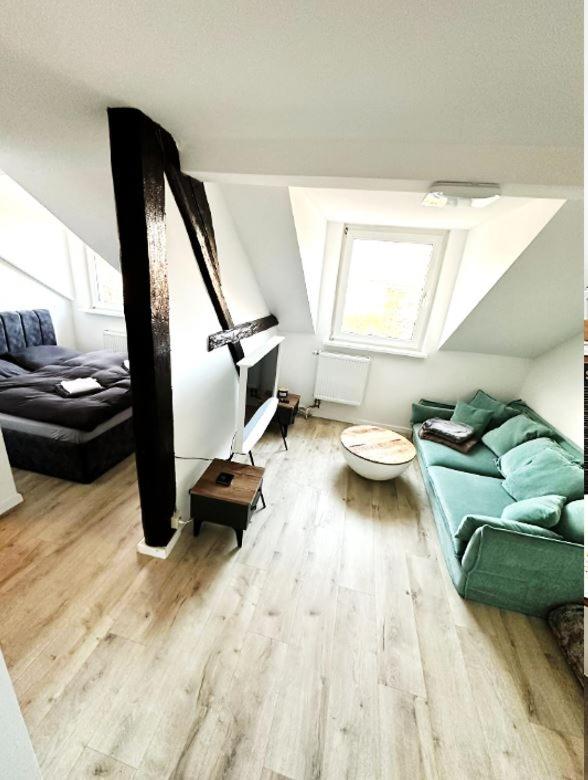 One-Bedroom Apartment photo 1