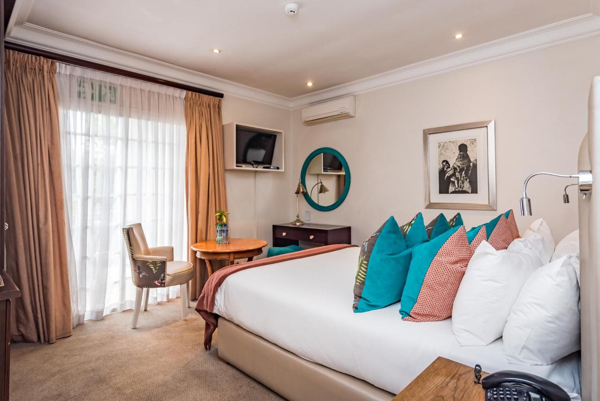 Standard Queen Room photo 3
