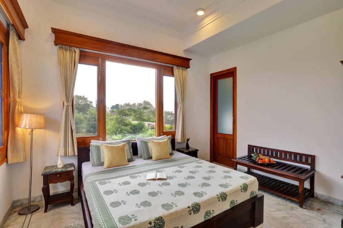 Deluxe Room - Photo 7