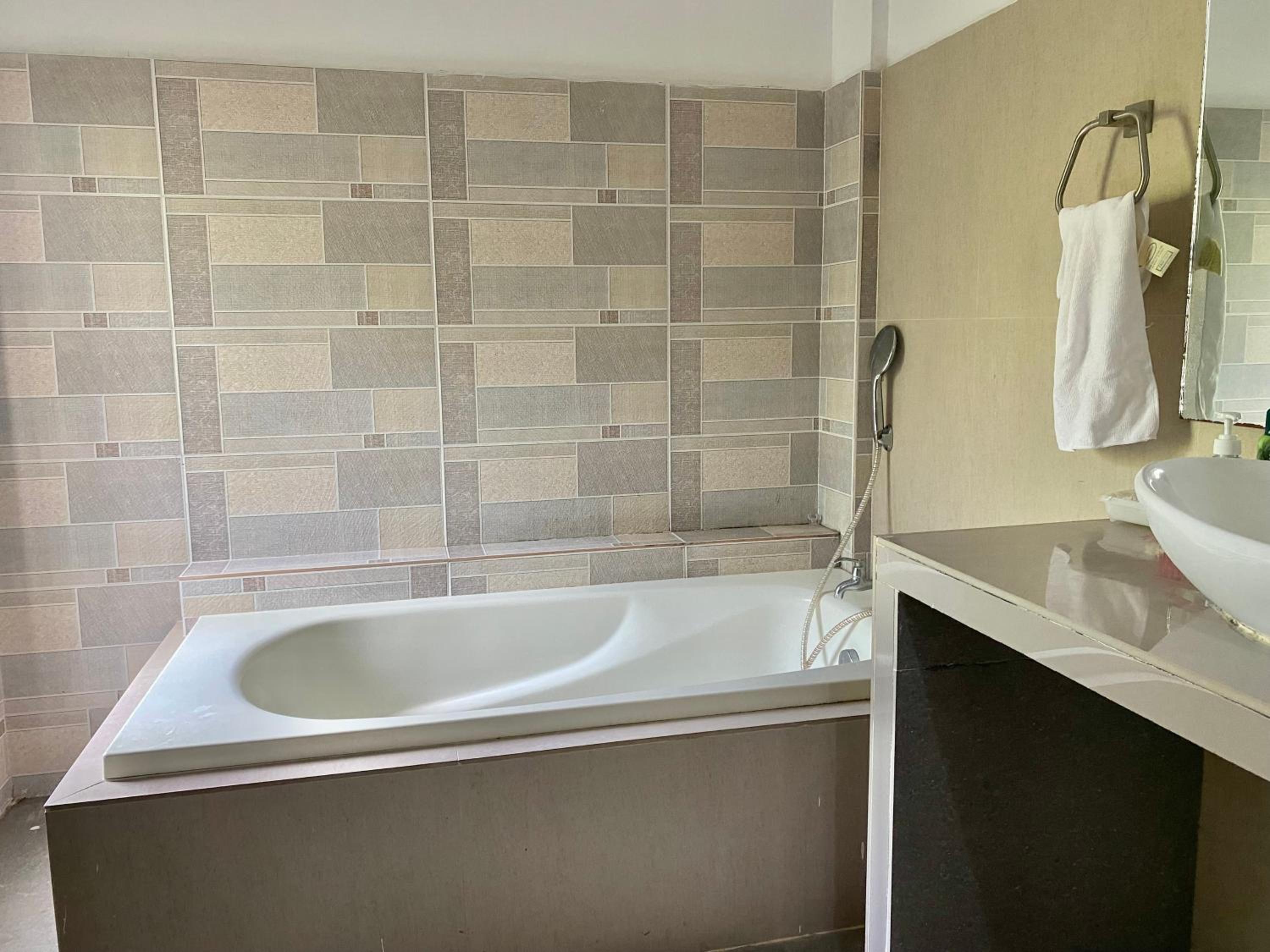 Double Room With Private Bathroom photo 3