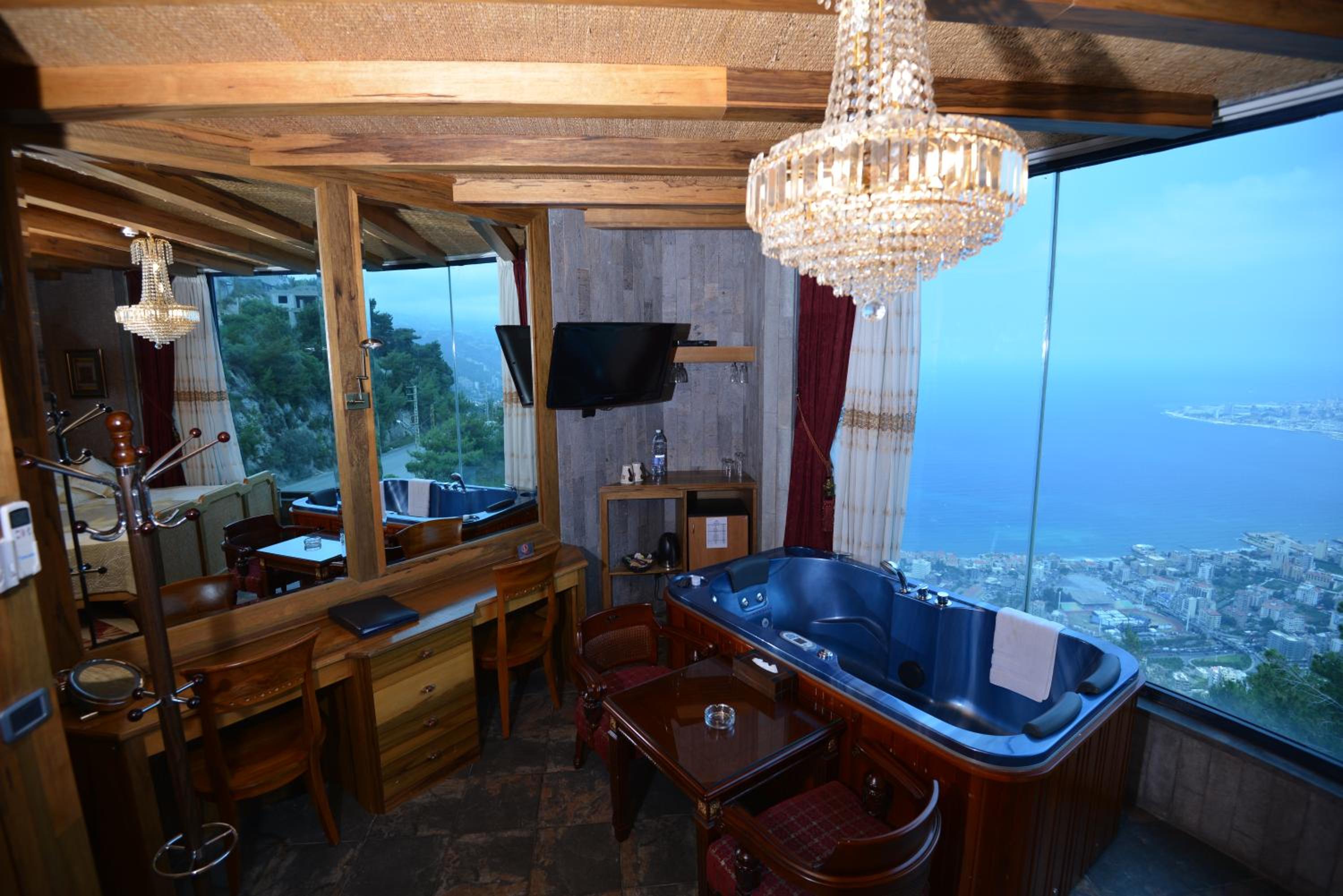 Junior Suite with Sea View photo 2